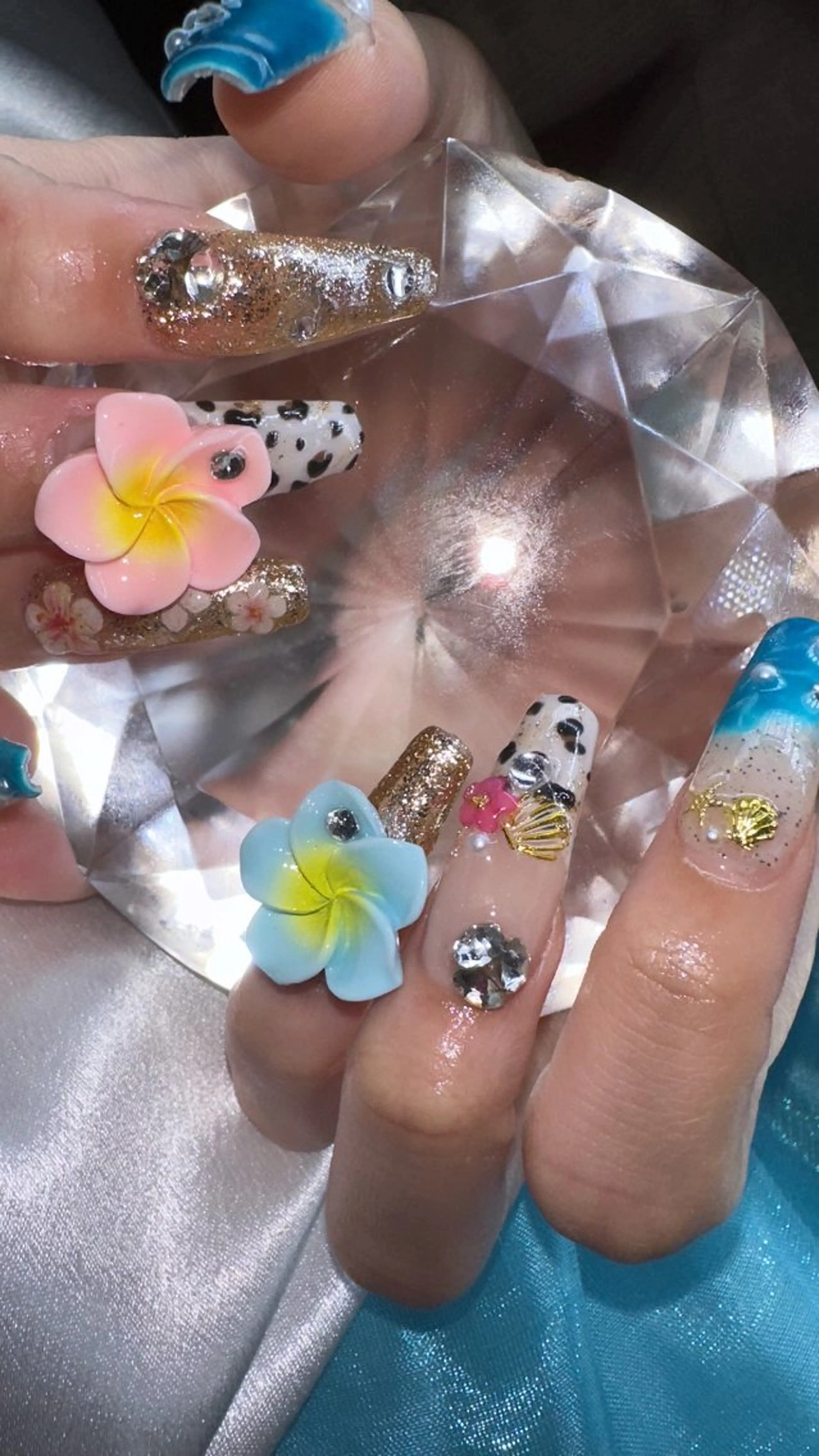 セミロング ハンドネイル YOKOSUKA🧸 NAIL🌿🫧💛のネイルデザイン