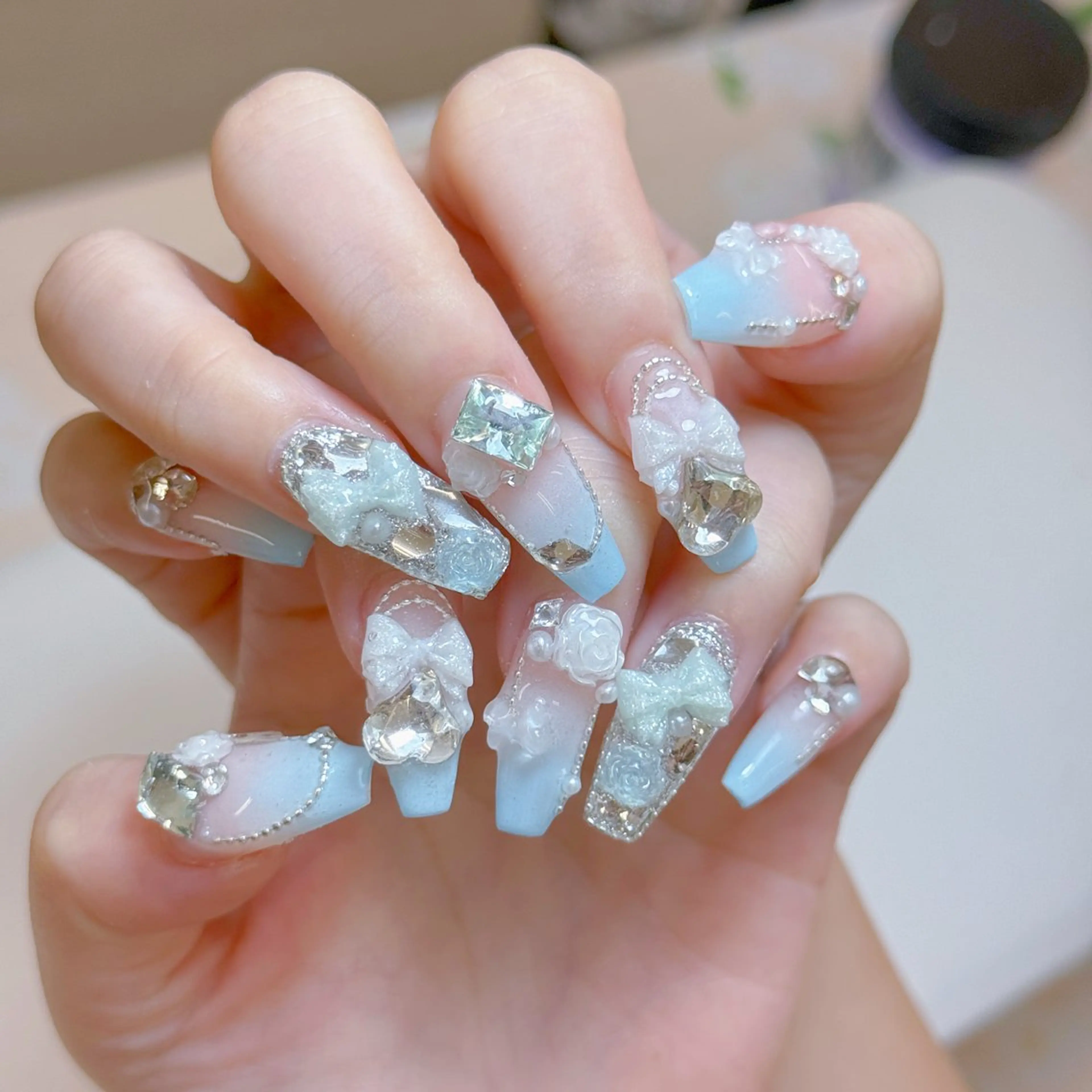 ネイル ハンドネイル ANH ゴテゴテネイルサロンのネイルデザイン