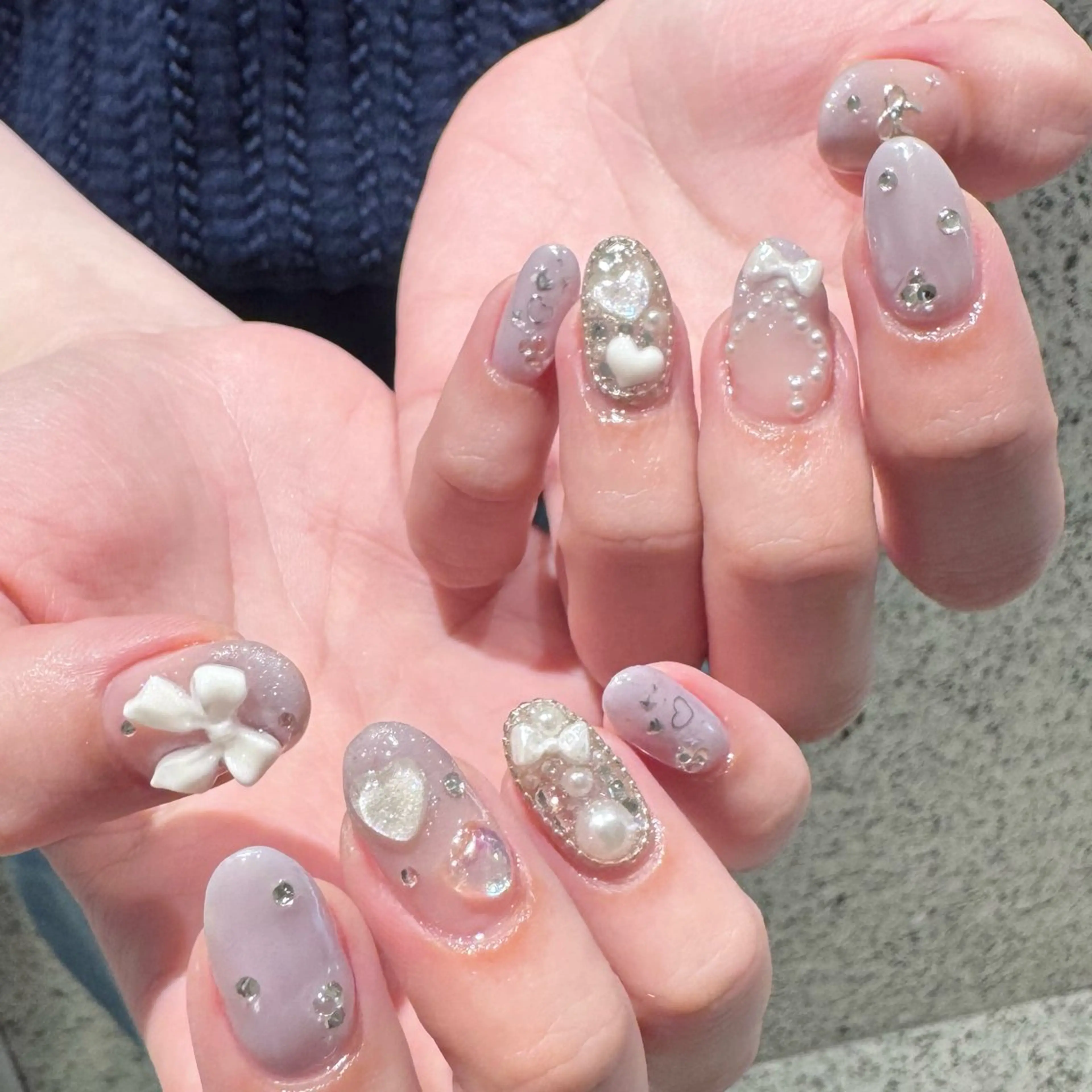 ネイル キラキラネイル ハンドネイル RIEKO🍒 ワンホン♡推しネイルのネイルデザイン