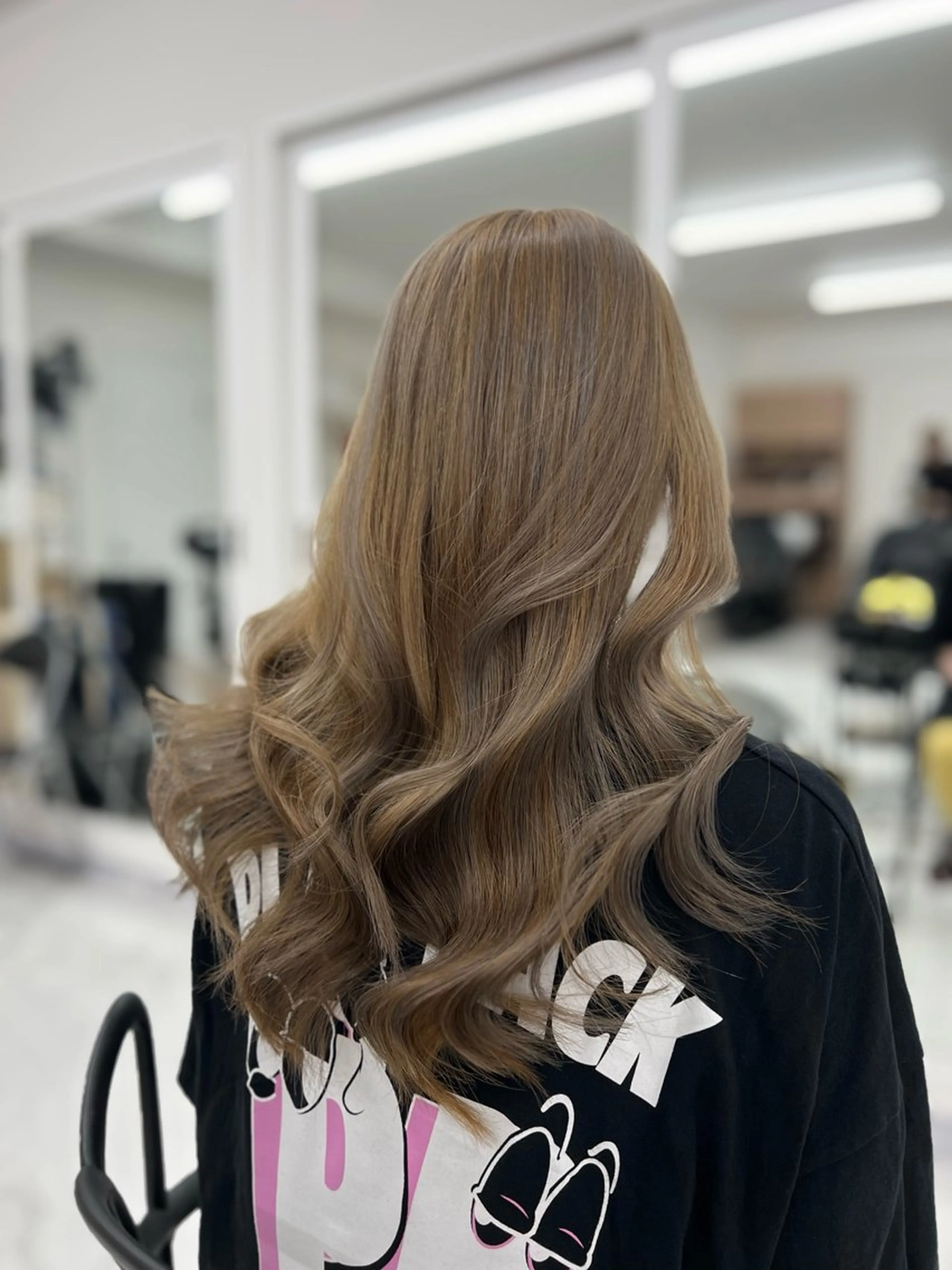 ロング トリートメント カット ヘアカラー トリートメント レイヤー／Wカラー ／マッキーのヘアスタイル