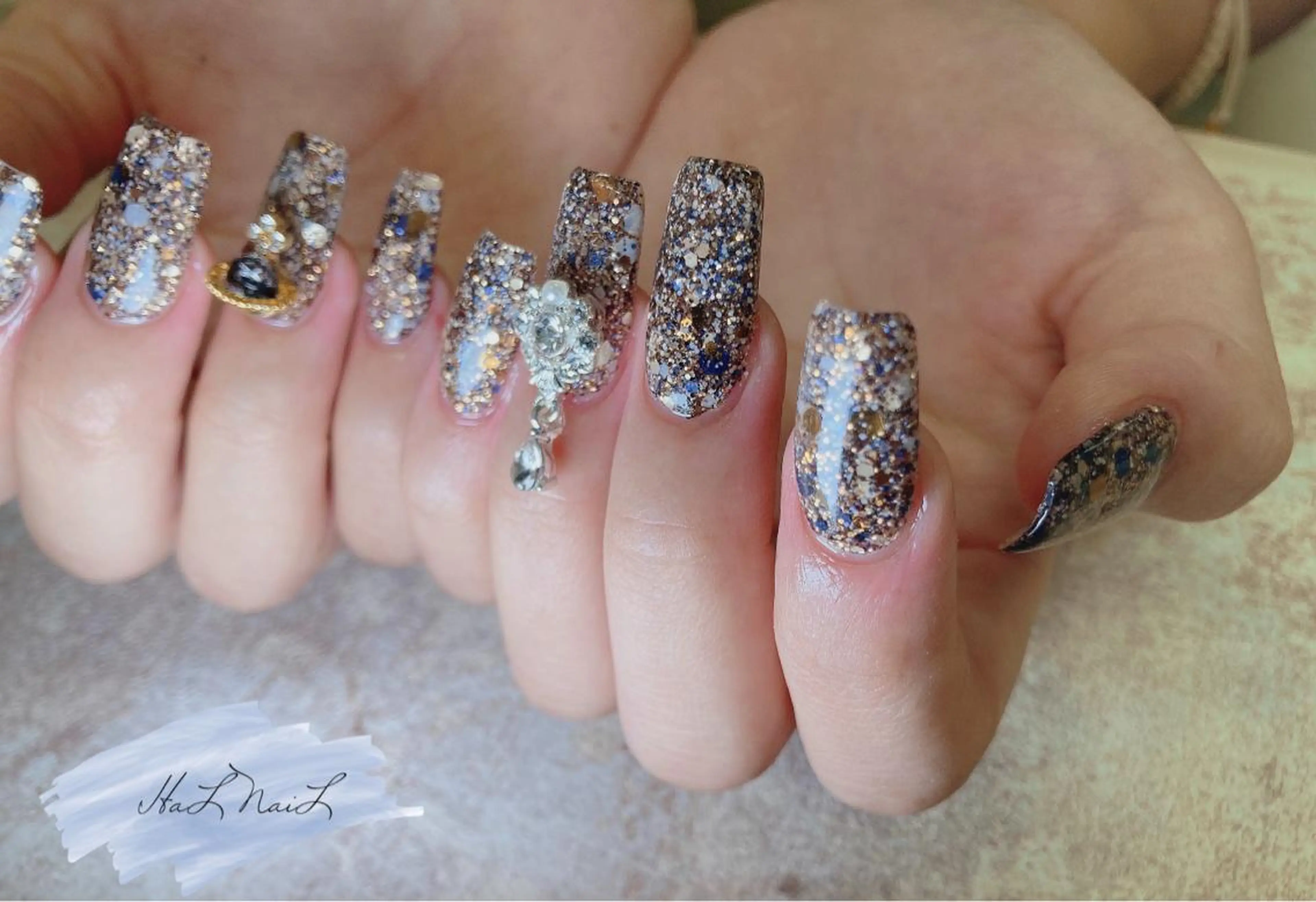 ネイル キラキラネイル ラメ(グリッター) ワンカラーネイル ハンドネイル HaL NaiLのネイルデザイン