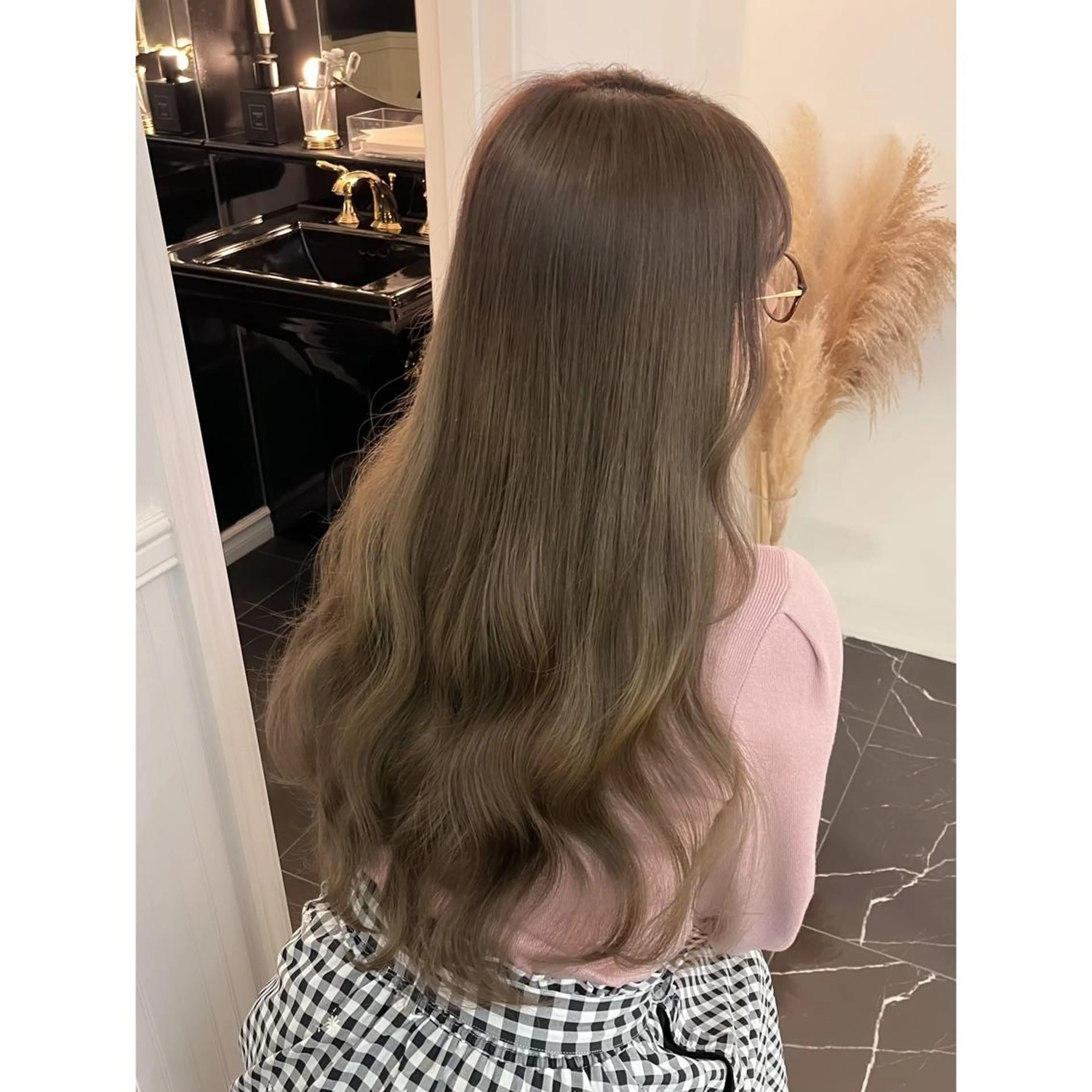 ロング カラー ブリーチ ヘアカラー LOTTA CUCCI所属・miyu /トレンド カラー×艶髪のヘアスタイル