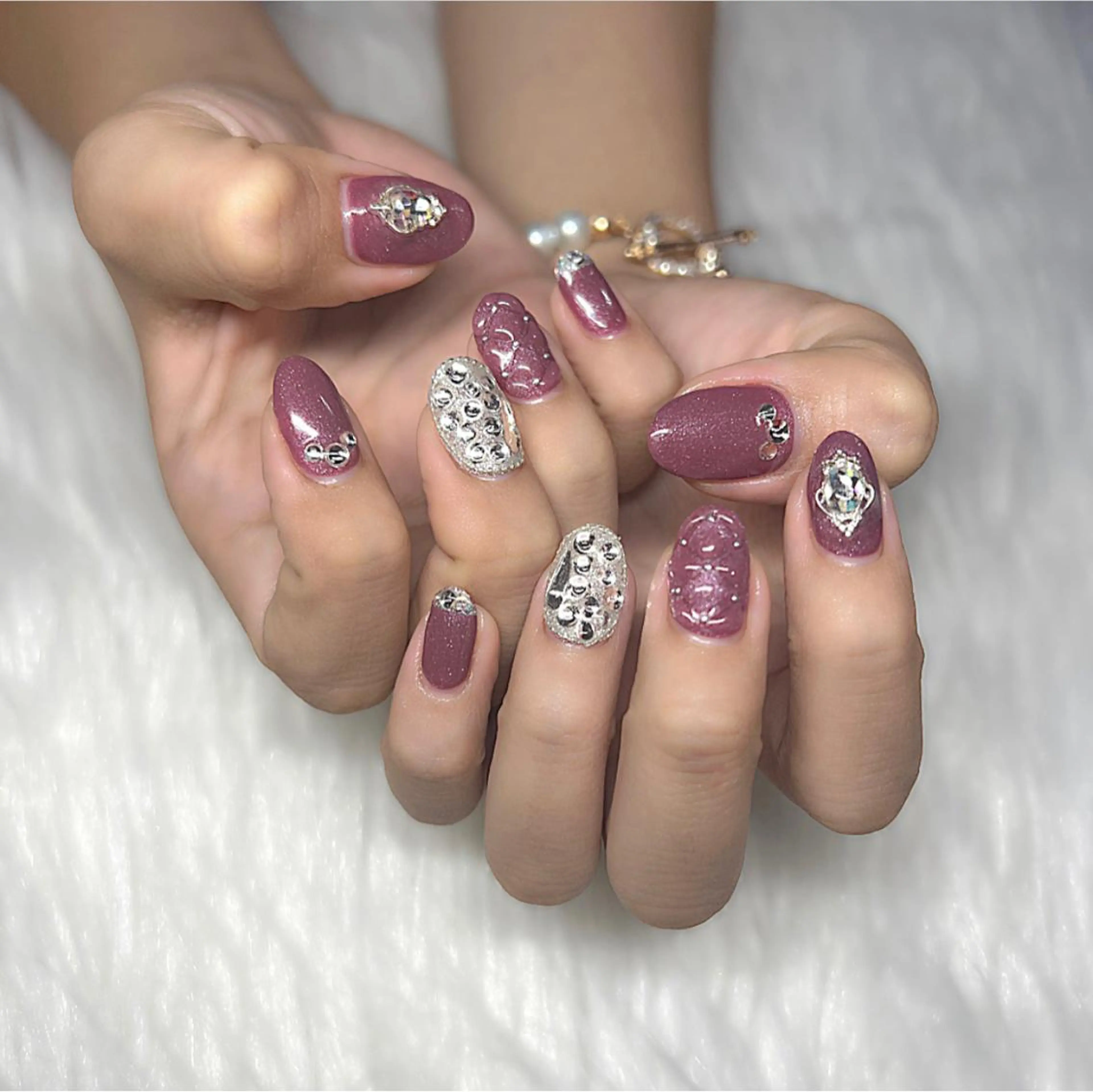 ネイル オーロラネイル フレンチネイル ジェルネイル マグネットネイル パラジェル LeaLea nails.のネイルデザイン