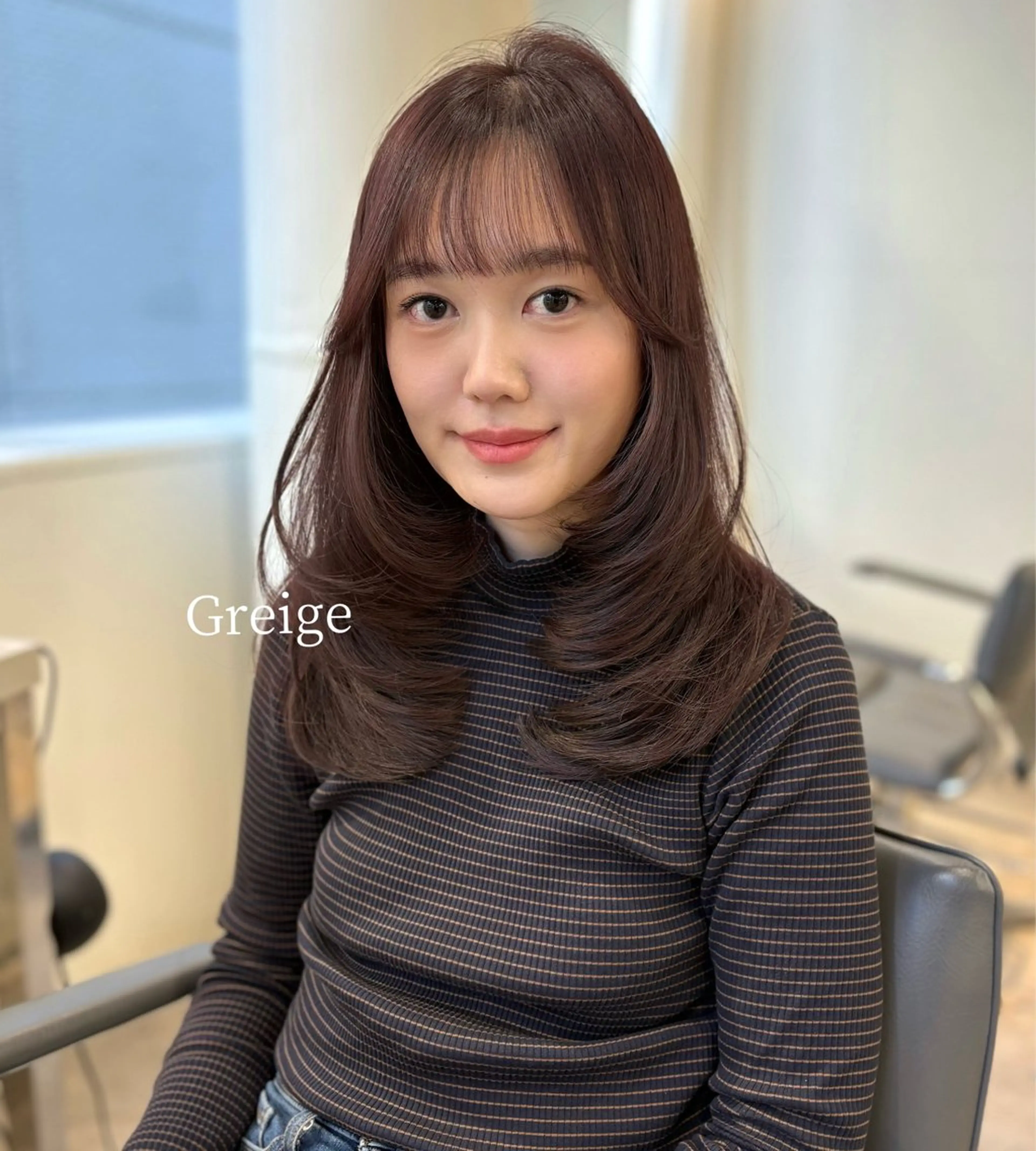 セミロング カラー 透明感カラー グレージュ レイヤーカット カット ヘアカラー トリートメント MEI🎀つやカラー 🎀レイヤー🎀渋谷のヘアスタイル