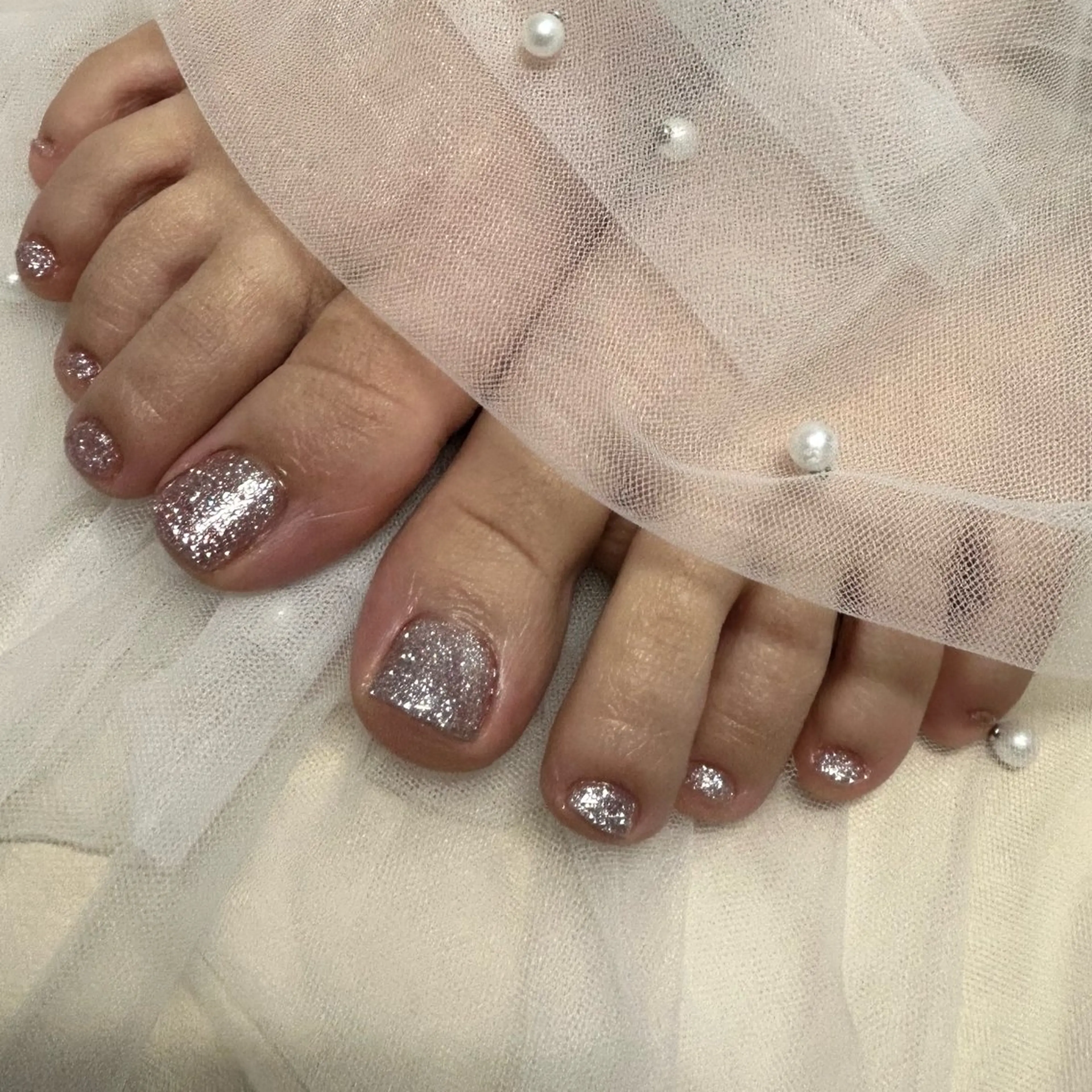 ネイル フットネイル キラキラネイル ラメ(グリッター) フットネイル ten nail salon　かえでのネイルデザイン