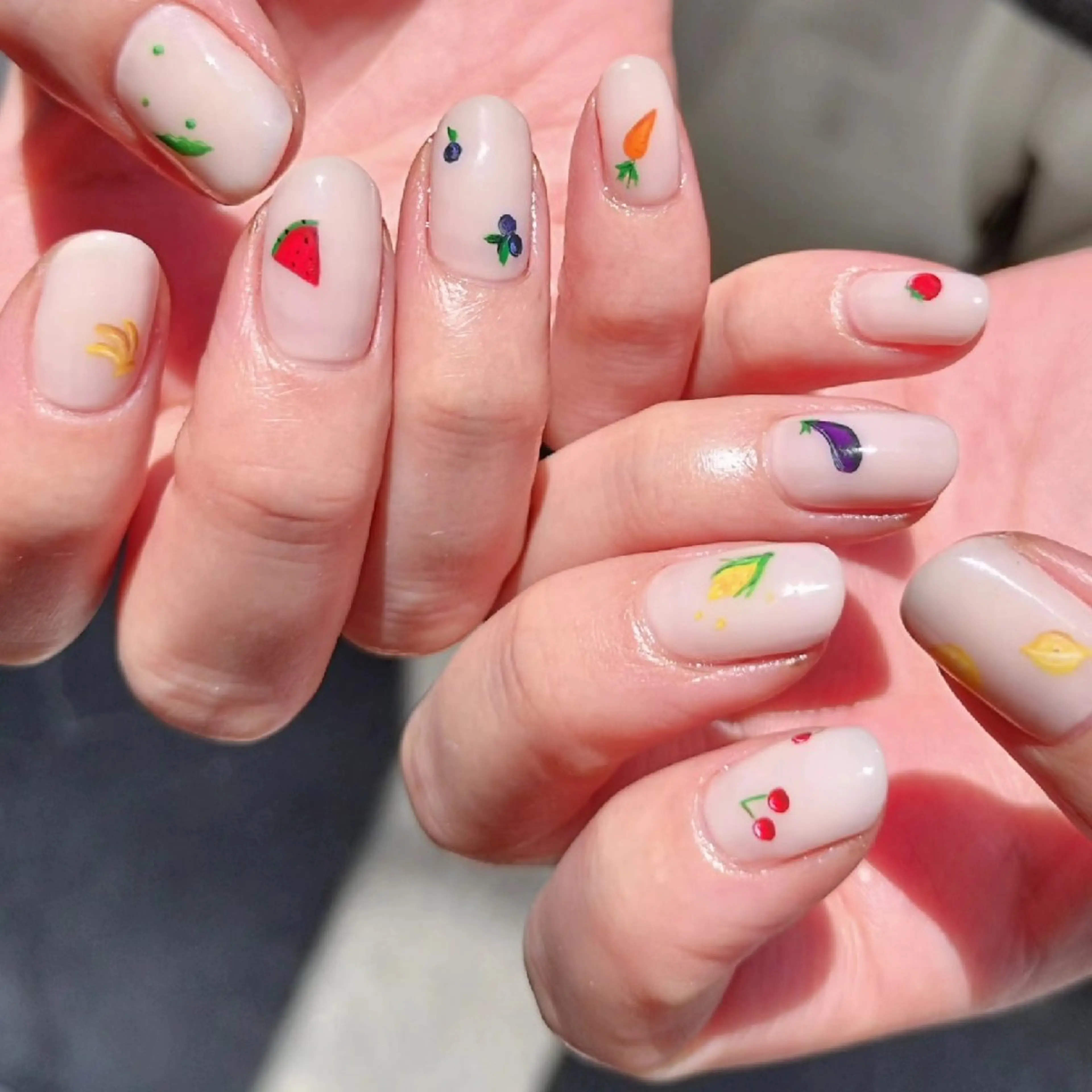 ネイル rokunana 佐野のネイルデザイン