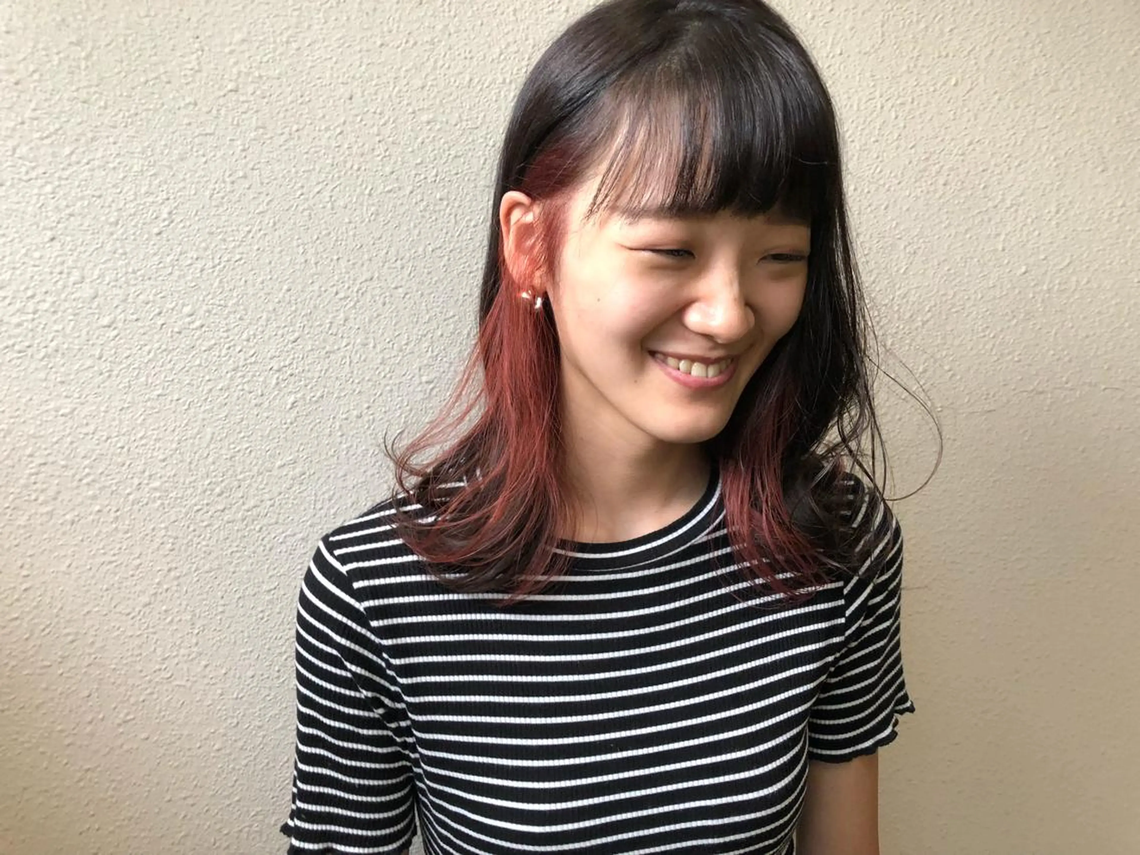 ミディアム カラー ツキノキ ミナのヘアスタイル