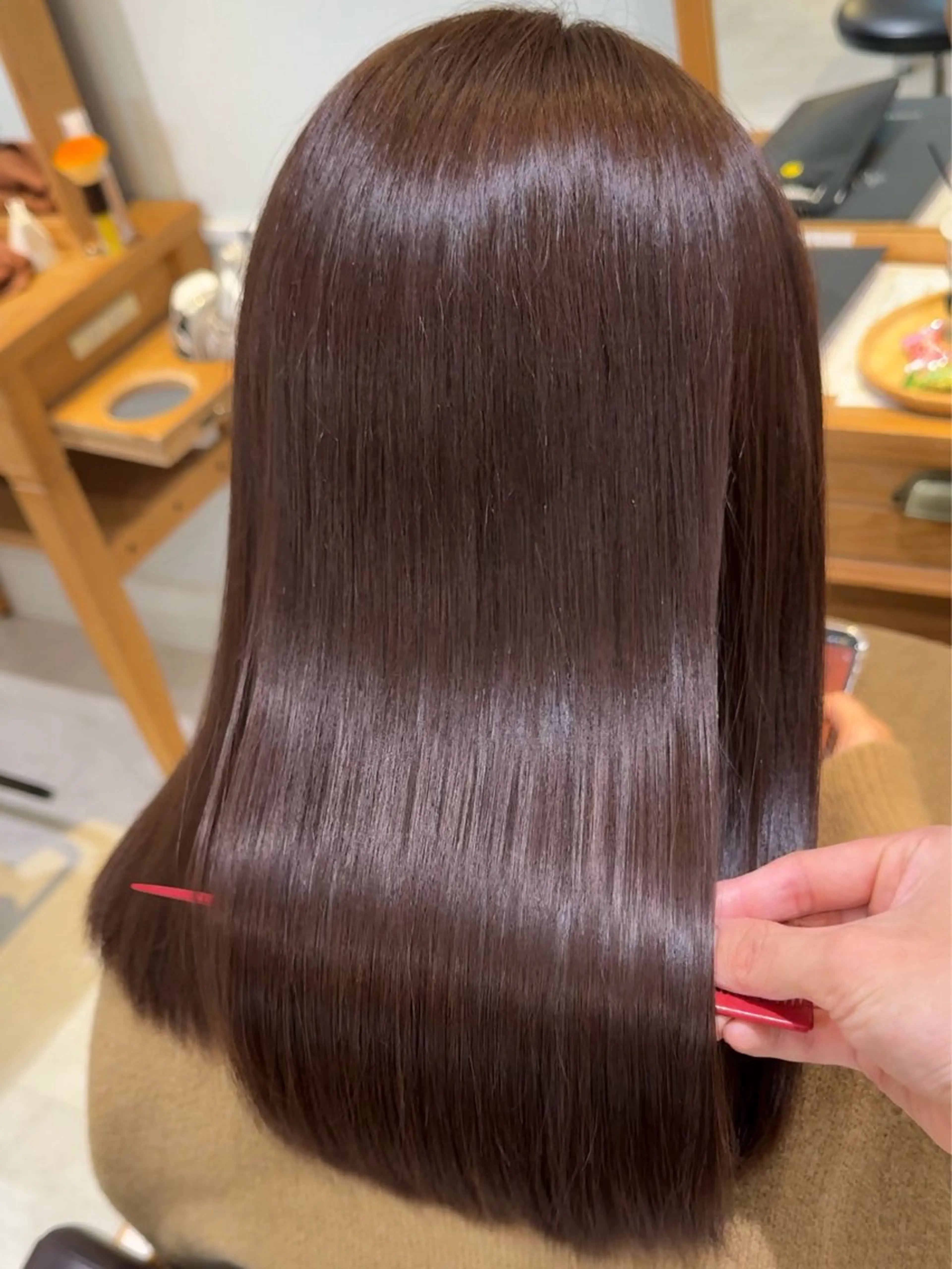 セミロング BISCO hair 小西冬馬 縮毛矯正のヘアスタイル