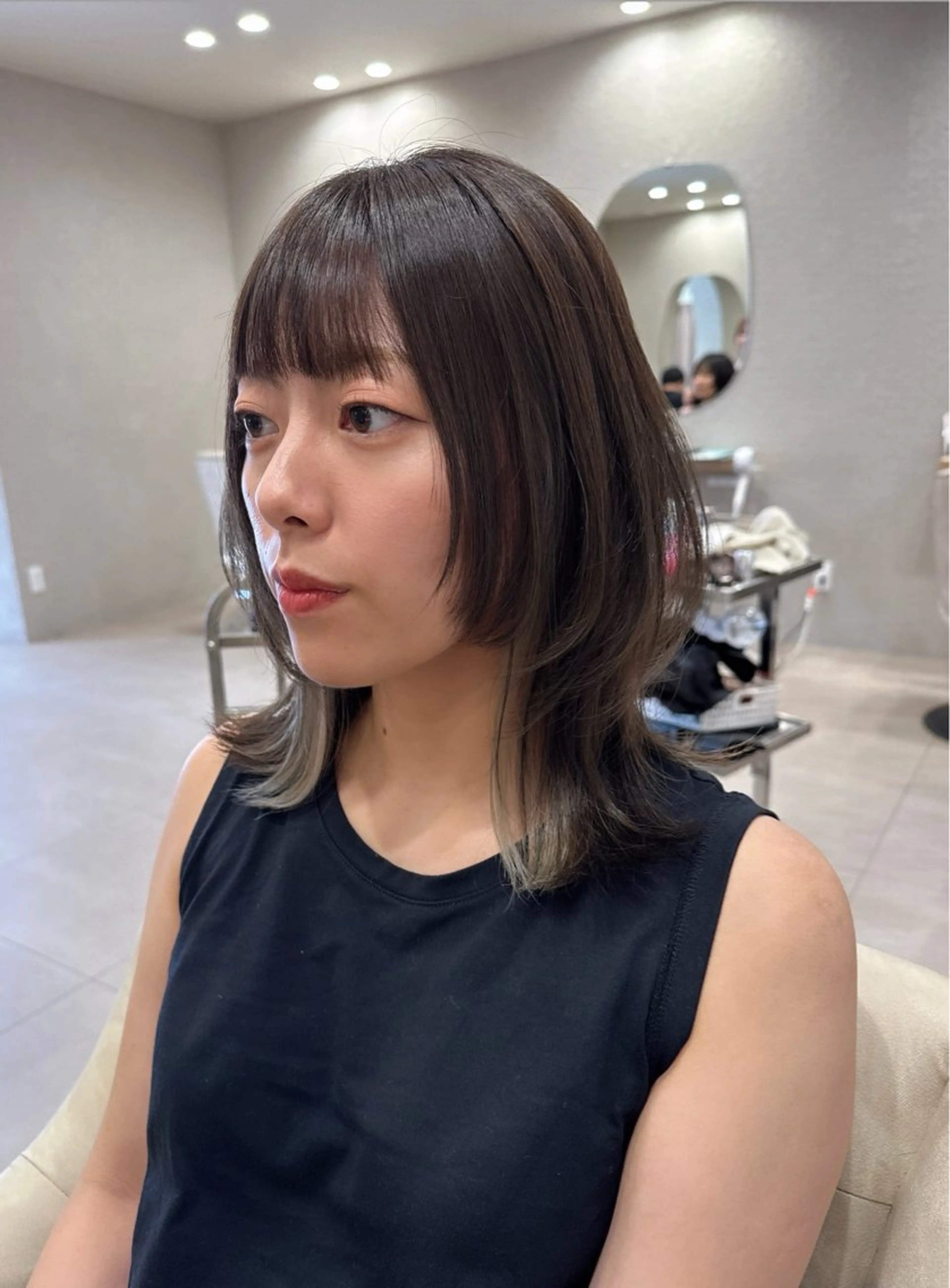 ミディアム カラー 蟹江 聡太✨レイヤーカットのヘアスタイル