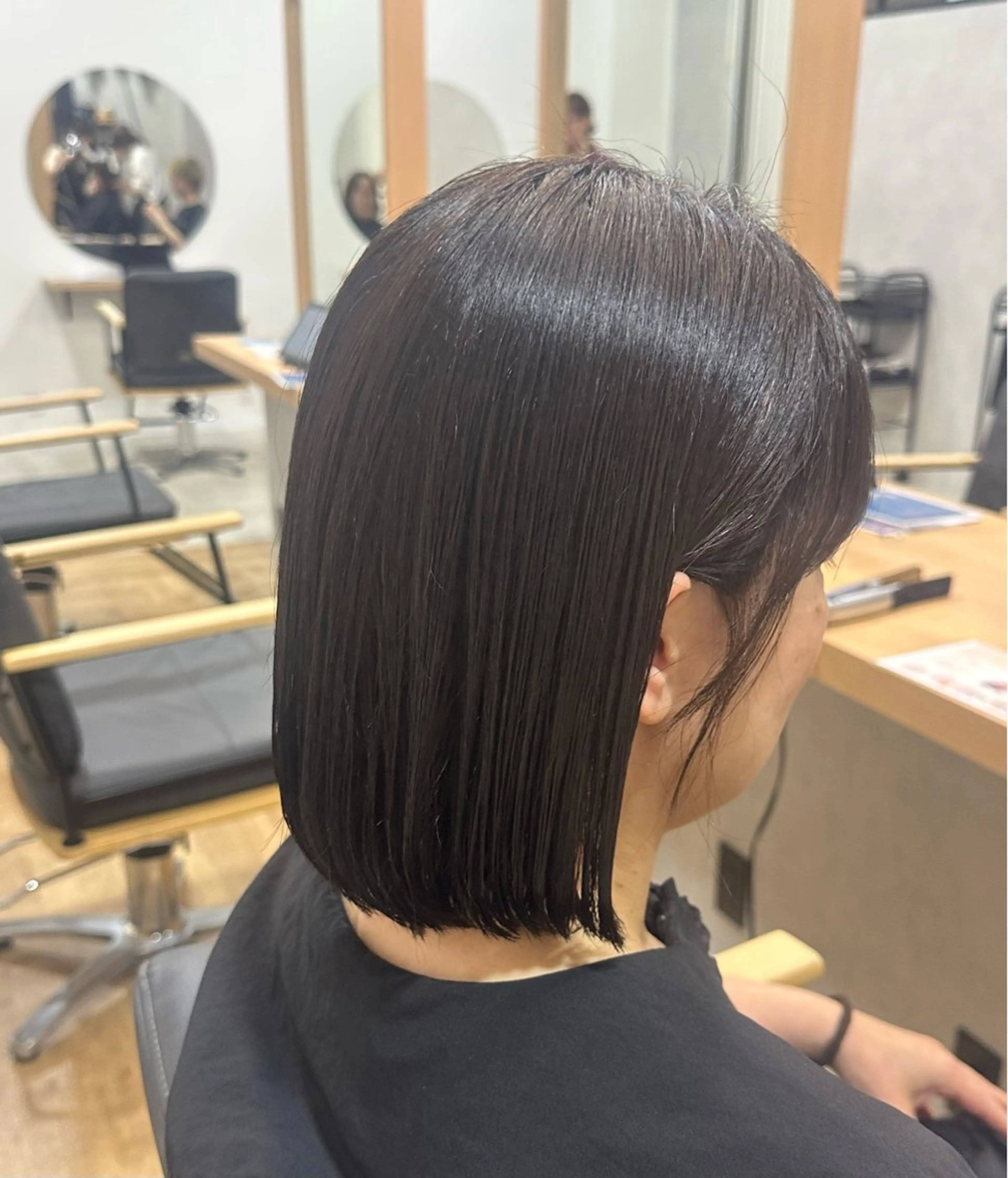 ミディアム ボブ 小顔カット 外ハネヘア 小寺 唯希のヘアスタイル