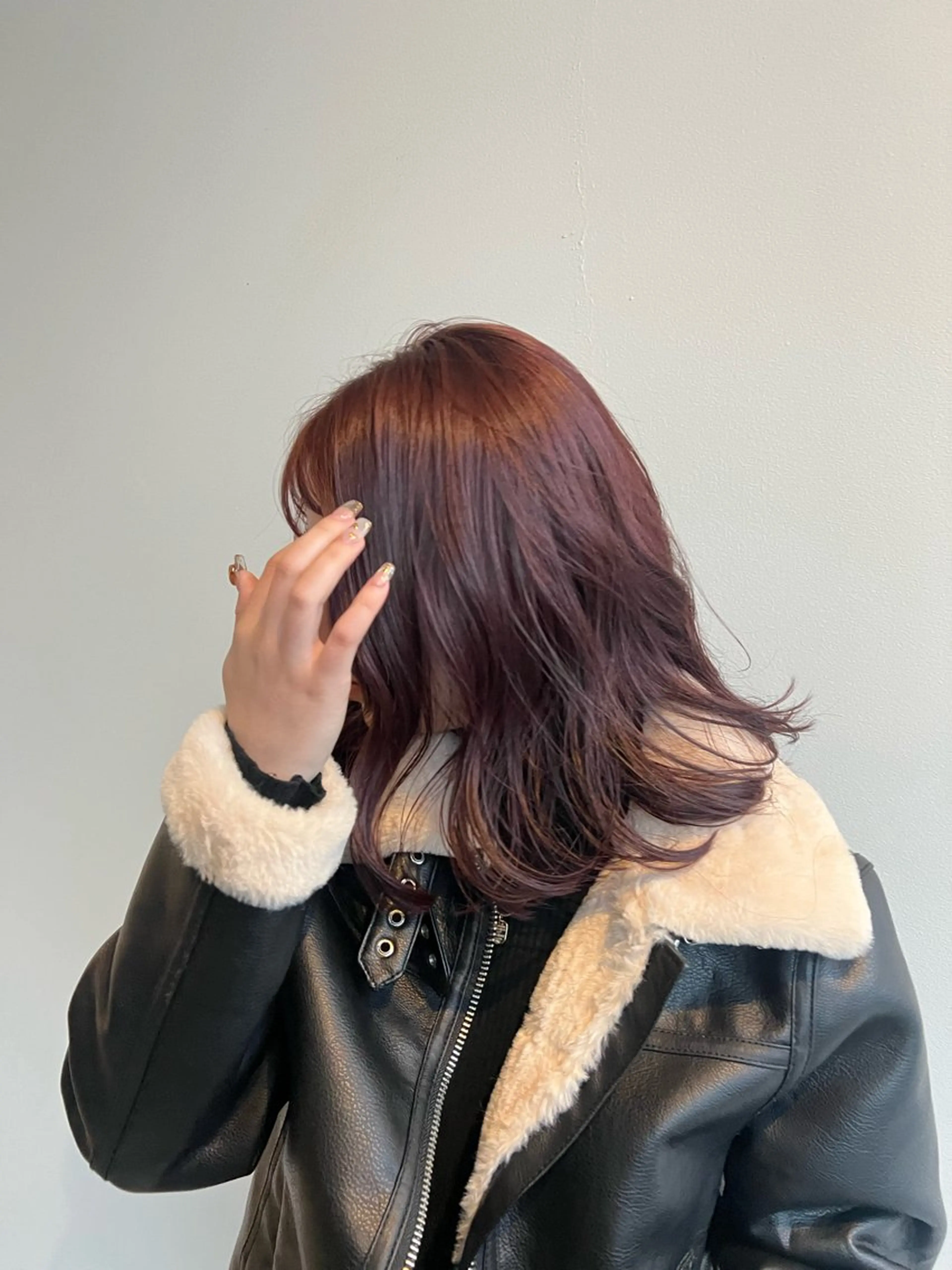 ミディアム カラー ブリーチ ブリーチなしカラー レッドカラー AOI 　ヘアカラ ー / ブリーチのヘアスタイル