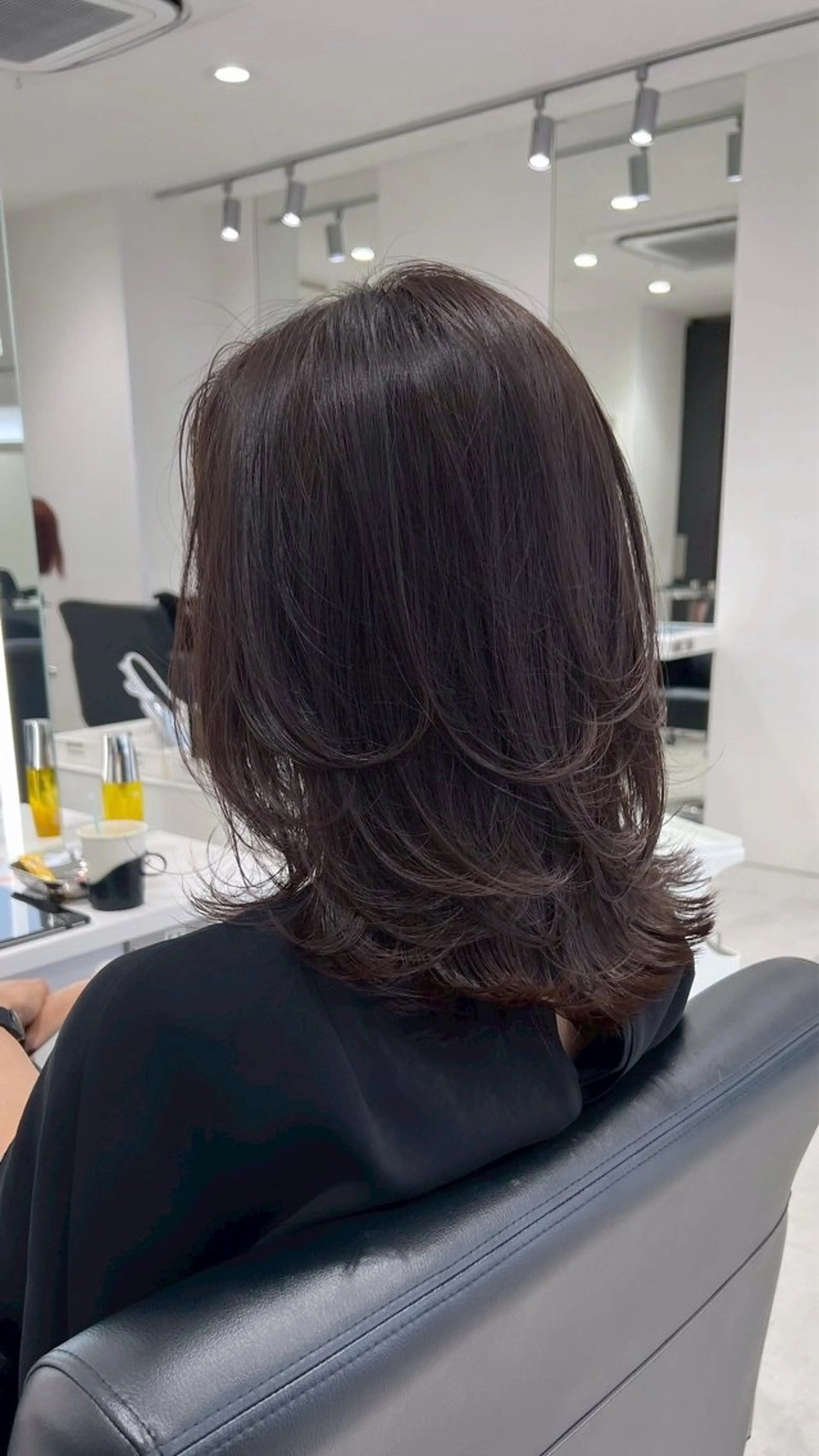 ミディアム カラー ヘアカラー トリートメント ヘッドスパ ヘアセット 🖤:抜け感×大人 スタイル/Aoiのヘアスタイル