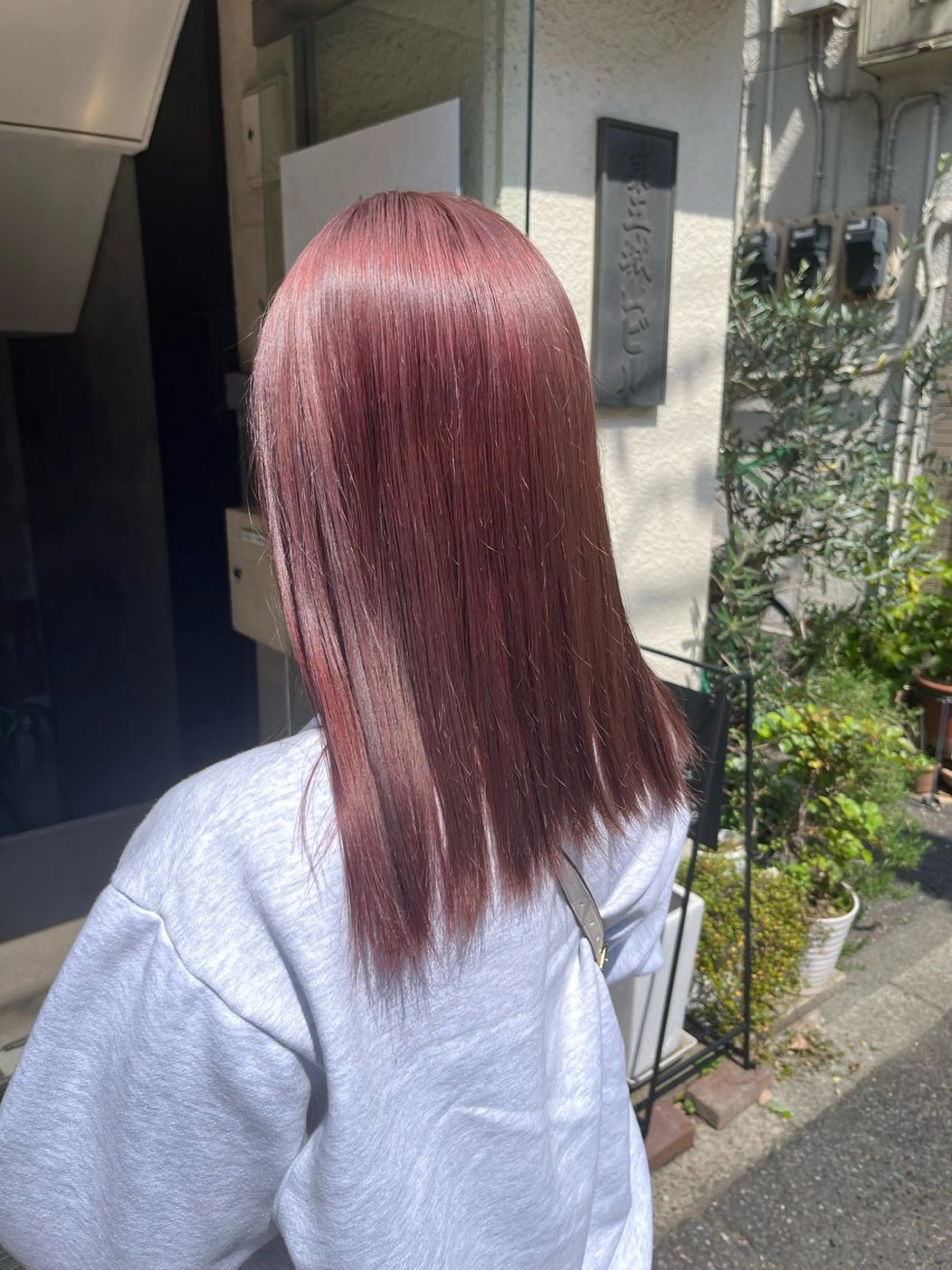 セミロング カラー カット ヘアカラー トリートメント 艶髪/ハイトーン/ ヘアセット/モエノのヘアスタイル