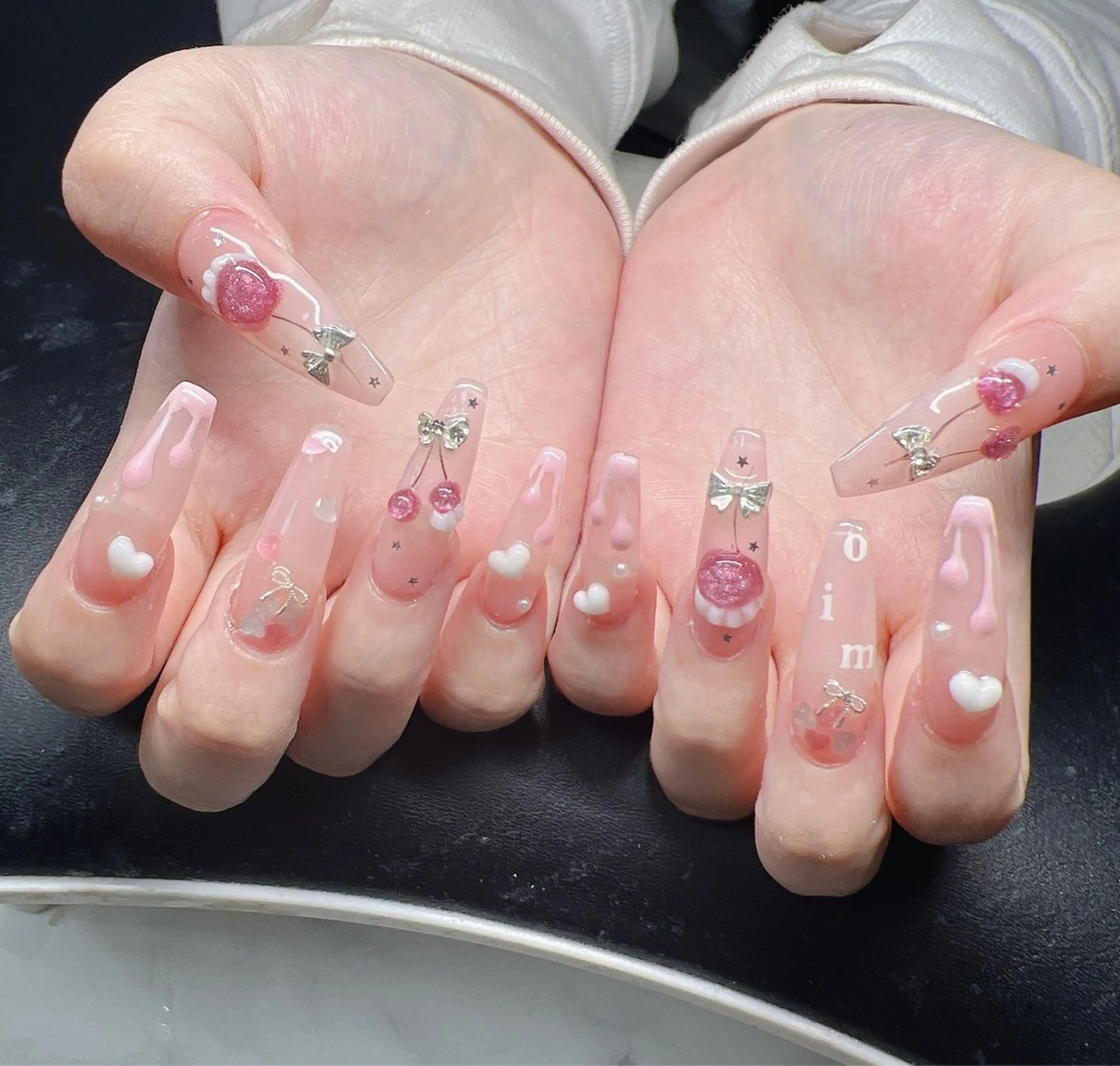 ネイル ハンドネイル Lee Nailsのネイルデザイン