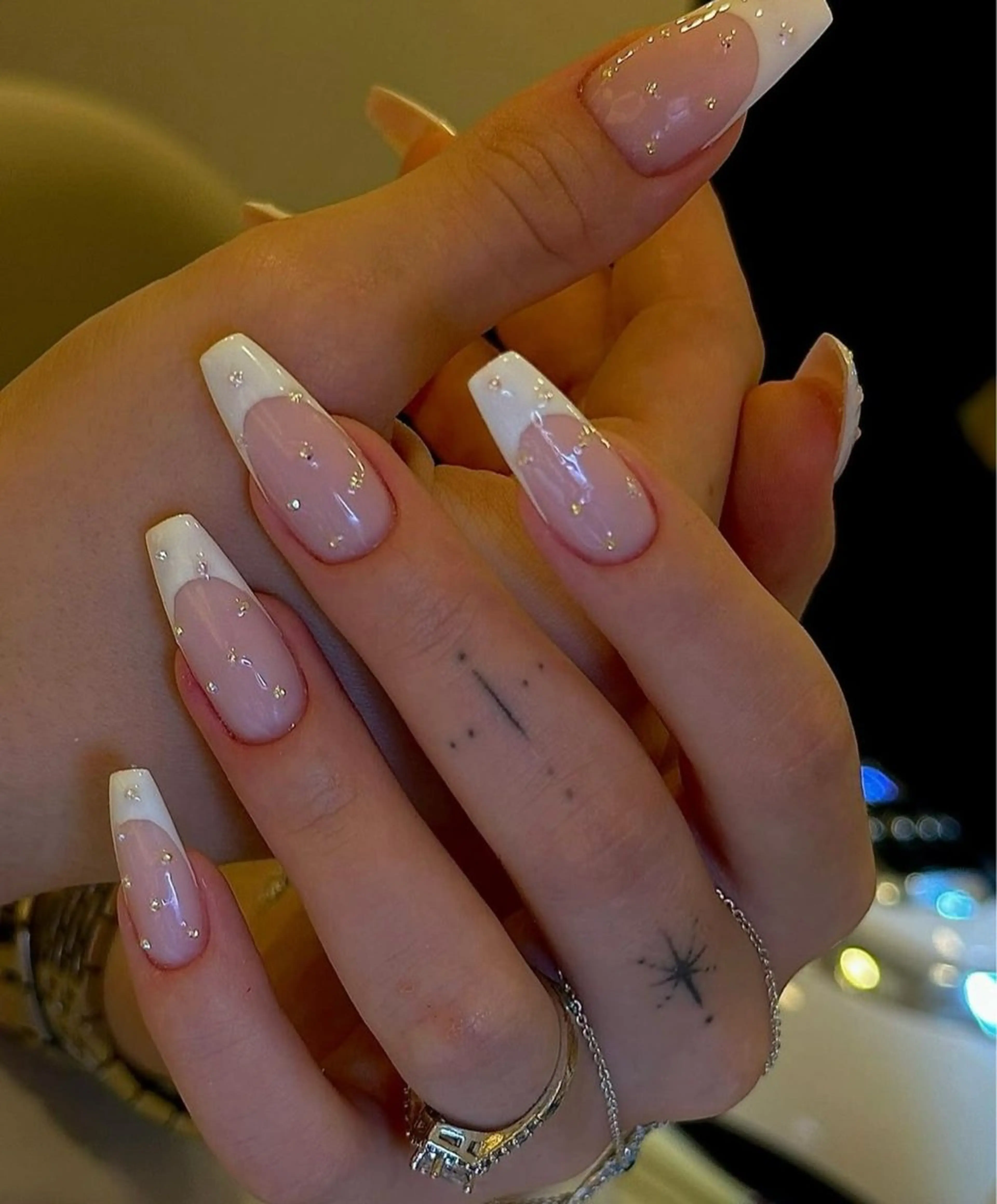 ネイル グラデーション キラキラネイル ワンカラーネイル 冬ネイル Jenn Nail Salonのネイルデザイン