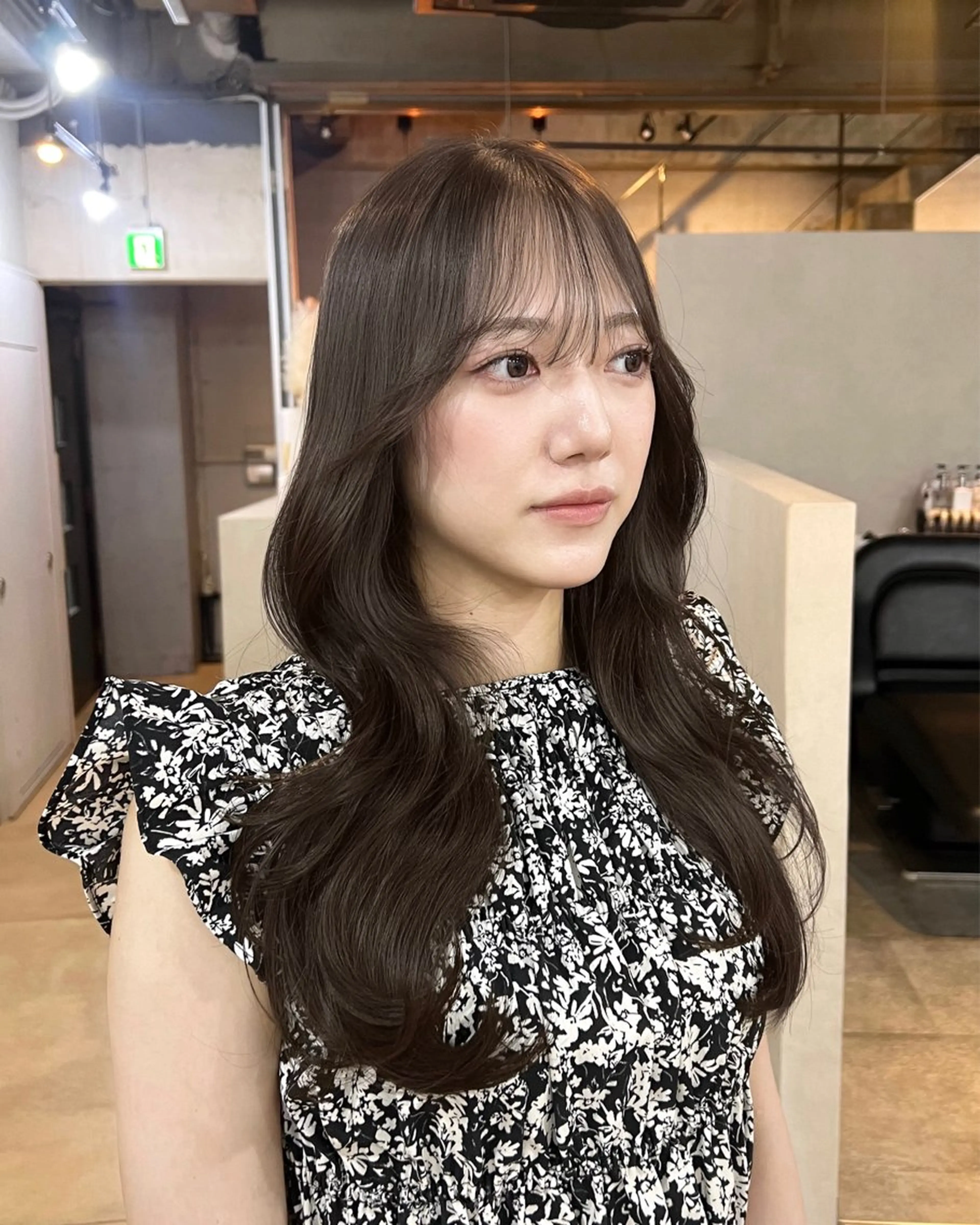 【人気No.2】韓国式小顔レイヤーカット ＋ シャンプー ＋ 髪質改善 oggiottoの写真