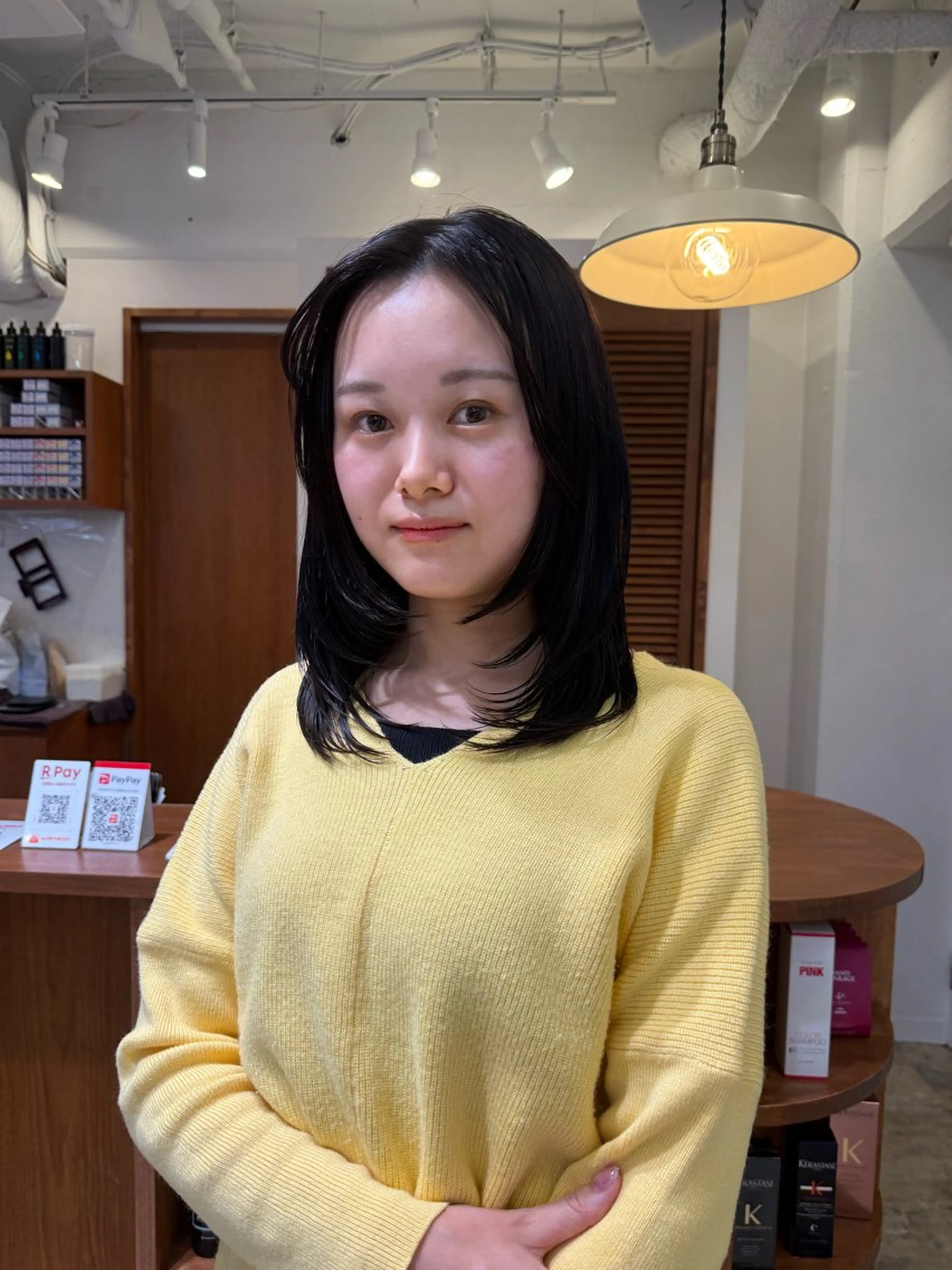 ミディアム ヘアカラー トリートメント レイヤーカット ダブルカラー高杉颯汰のヘアスタイル