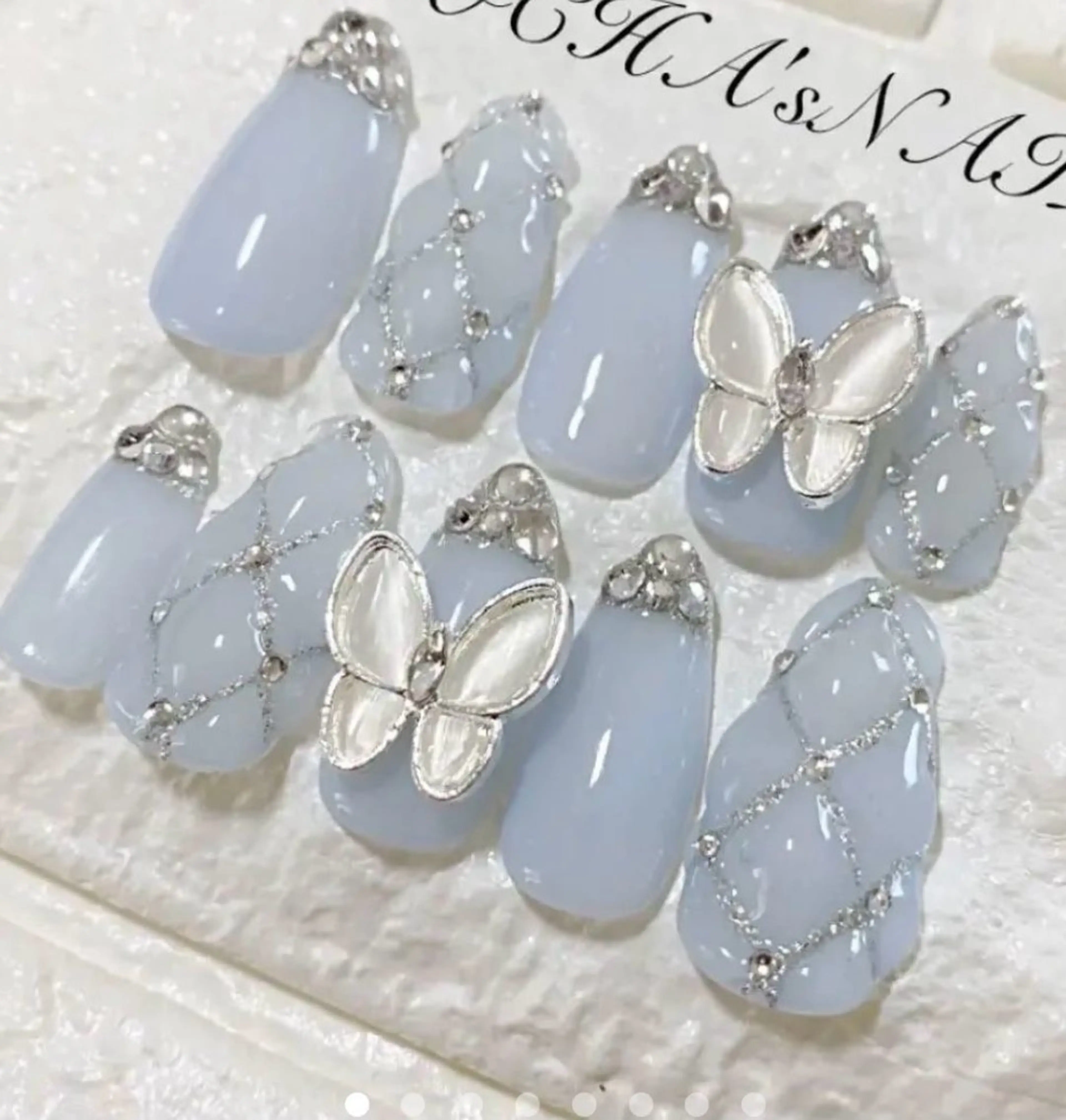 ネイル マグネットネイル ピンク ネイルチップ 冬ネイル クリスマス ハンドネイル Lee Nailsのネイルデザイン