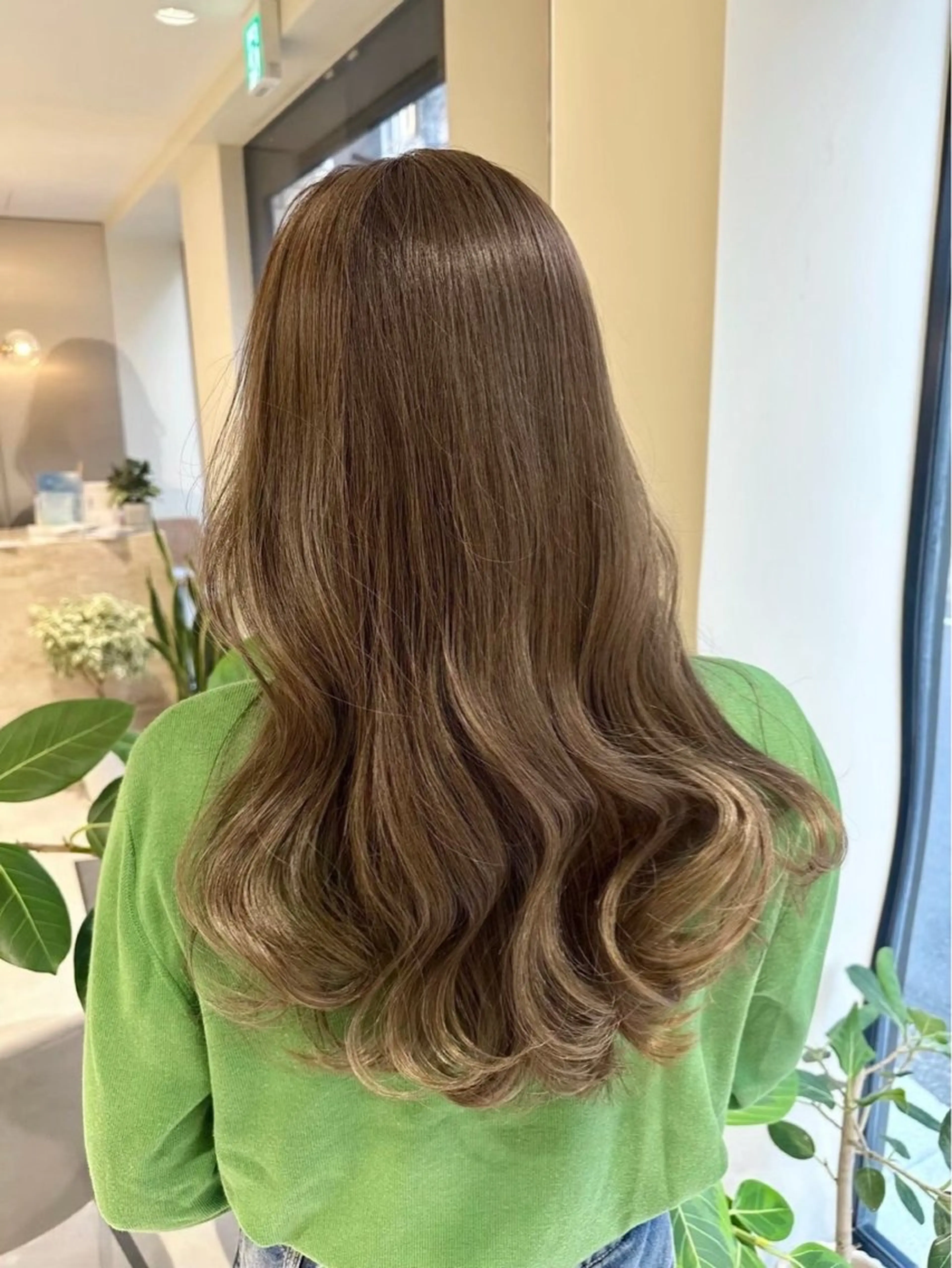 ロング カラー 似合わせカット 小顔カット 縮毛矯正 1日1名様限定 予約可能のヘアスタイル