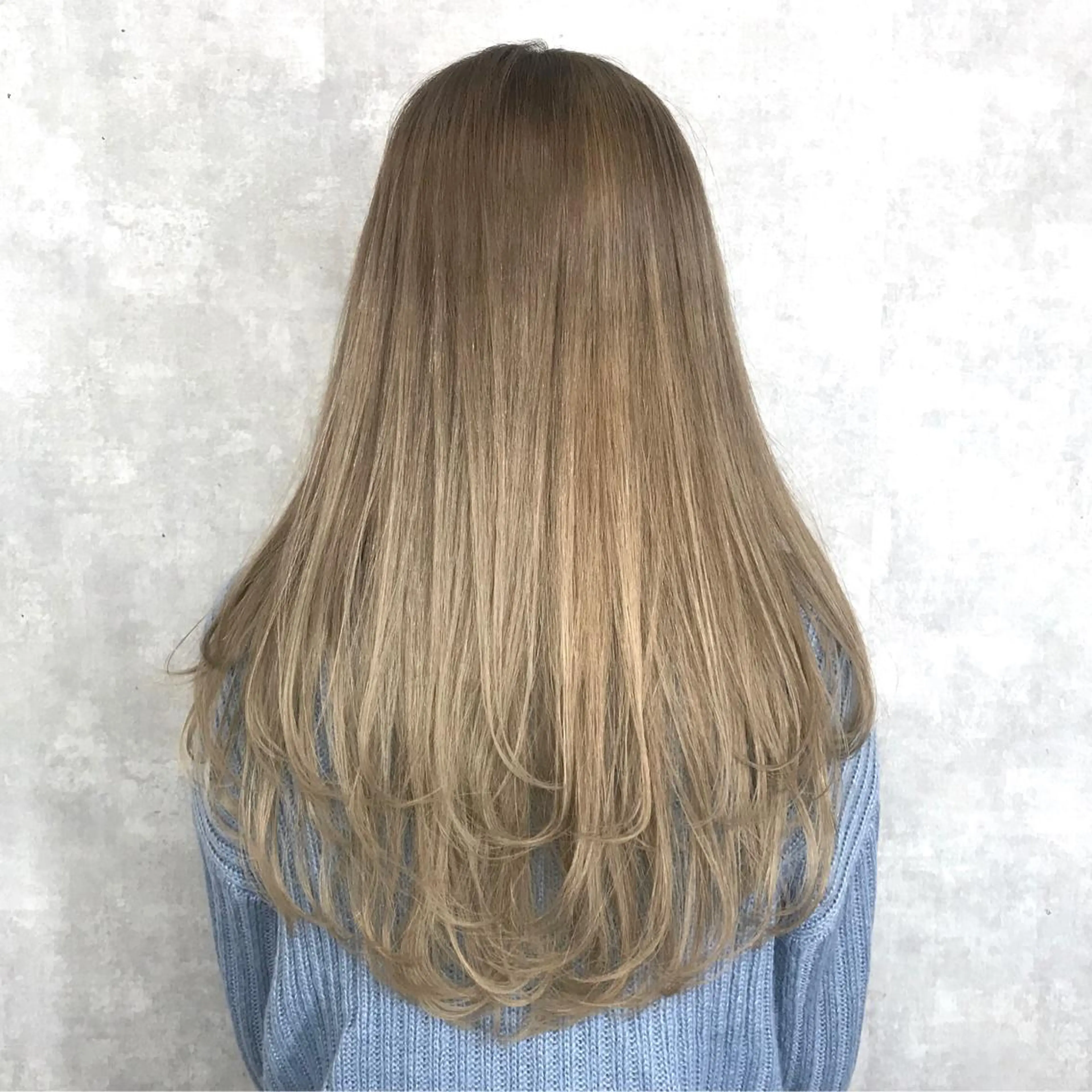 ロング カラー ブリーチ グレージュ ヨシンモリ ムルギョル巻き 韓国風ヘア K-POP好き美容師 🇰🇷Kai.Yのヘアスタイル