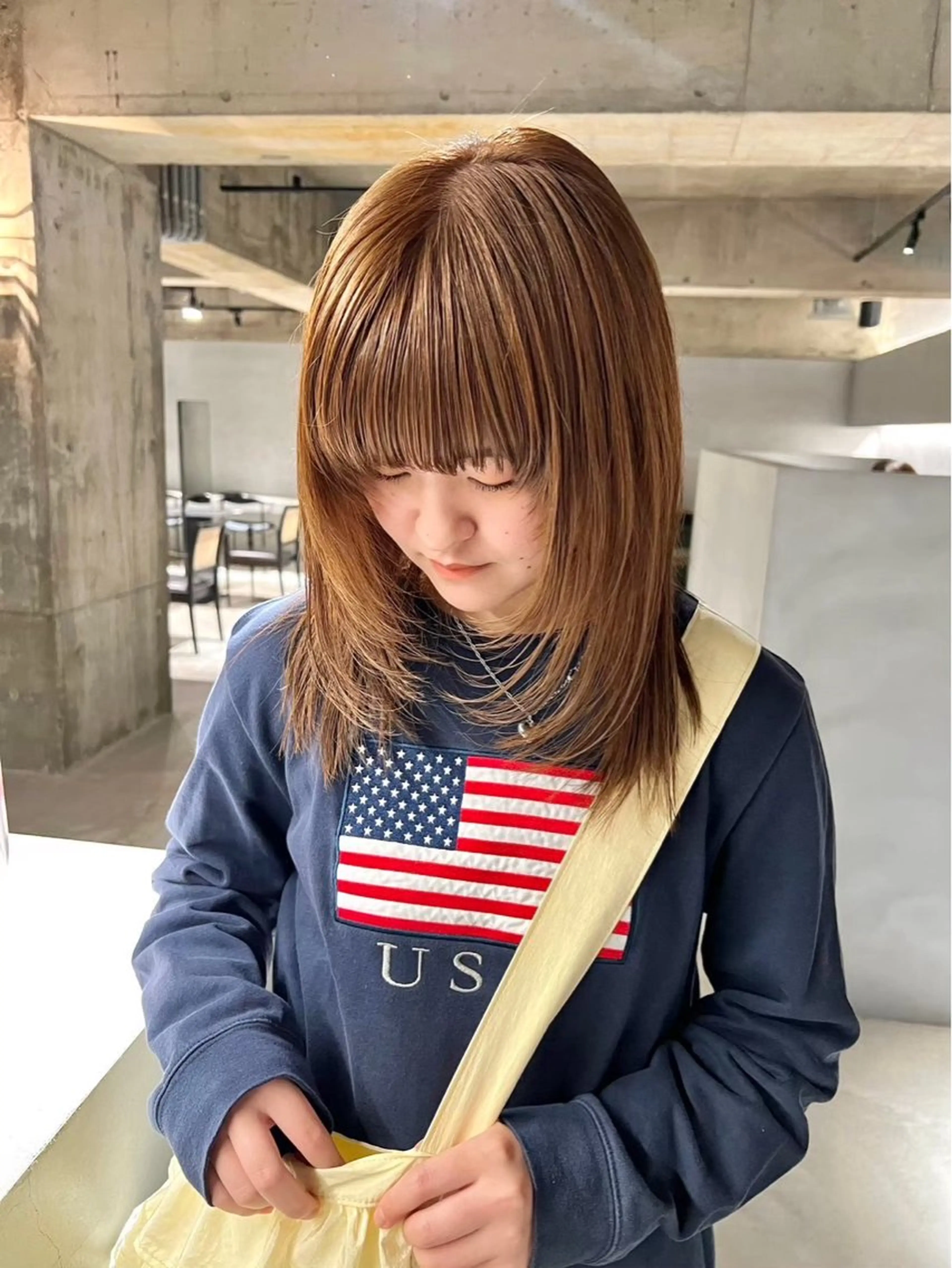 ミディアム カラー 中村 衣里のヘアスタイル