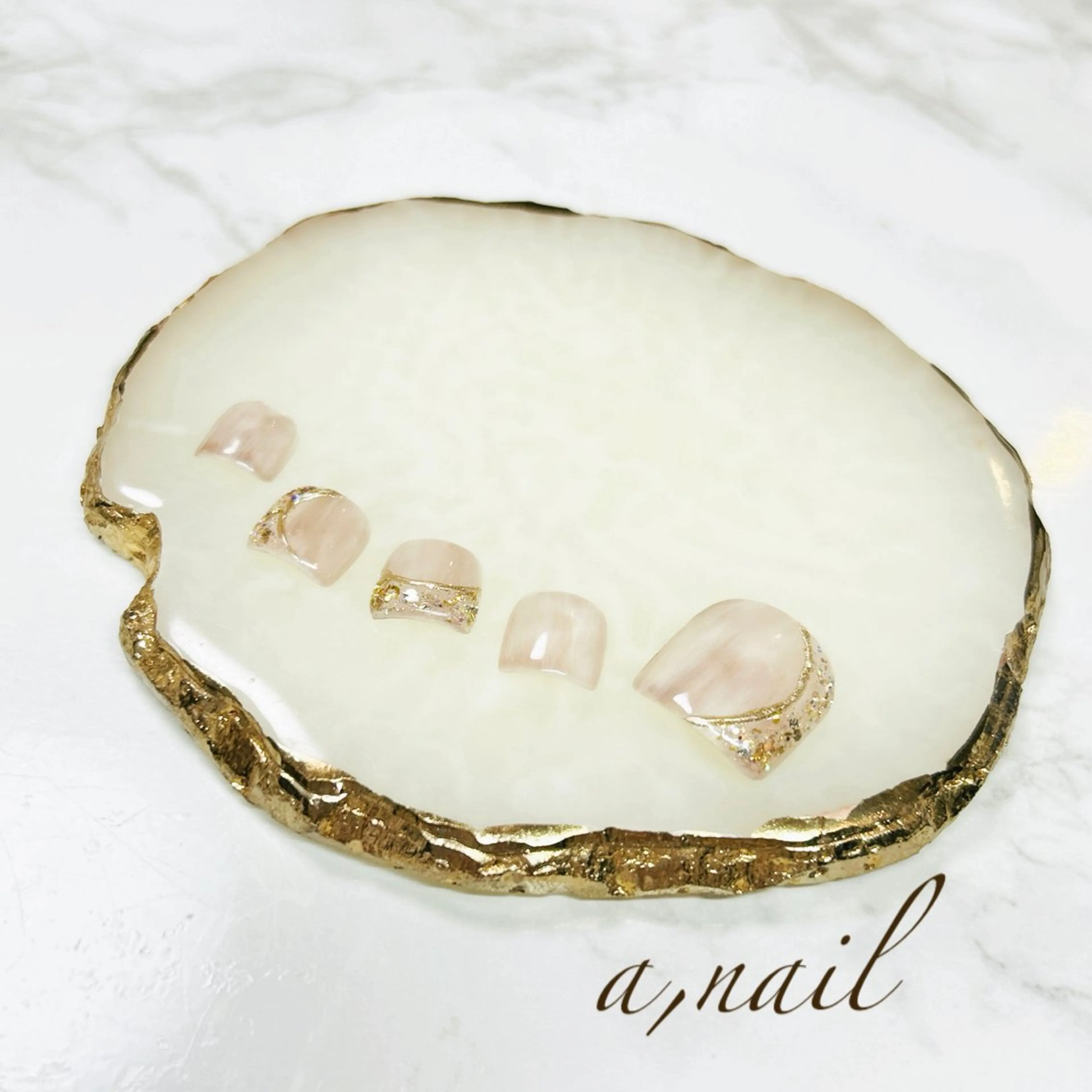 ネイル フットネイル フレンチネイル キラキラネイル ミラーネイル ニュアンスネイル フットネイル ネイルサロン エーネイルのネイルデザイン