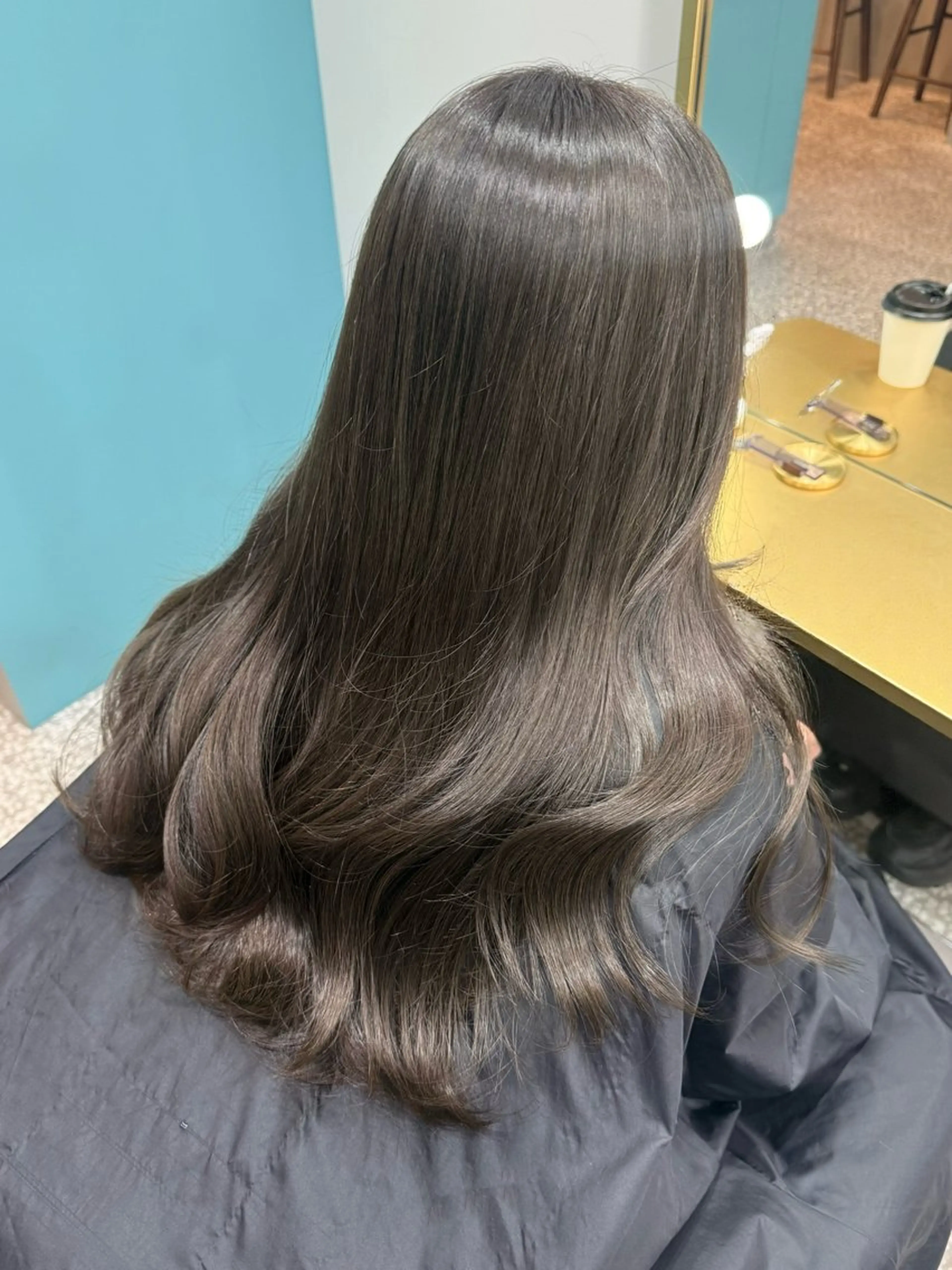 セミロング くびれヘア 顔まわりレイヤー 顔周りカット 髪質改善 ヨシンモリ ヘアカラー 🤍ブリーチなしカラ ー/riri🤍のヘアスタイル
