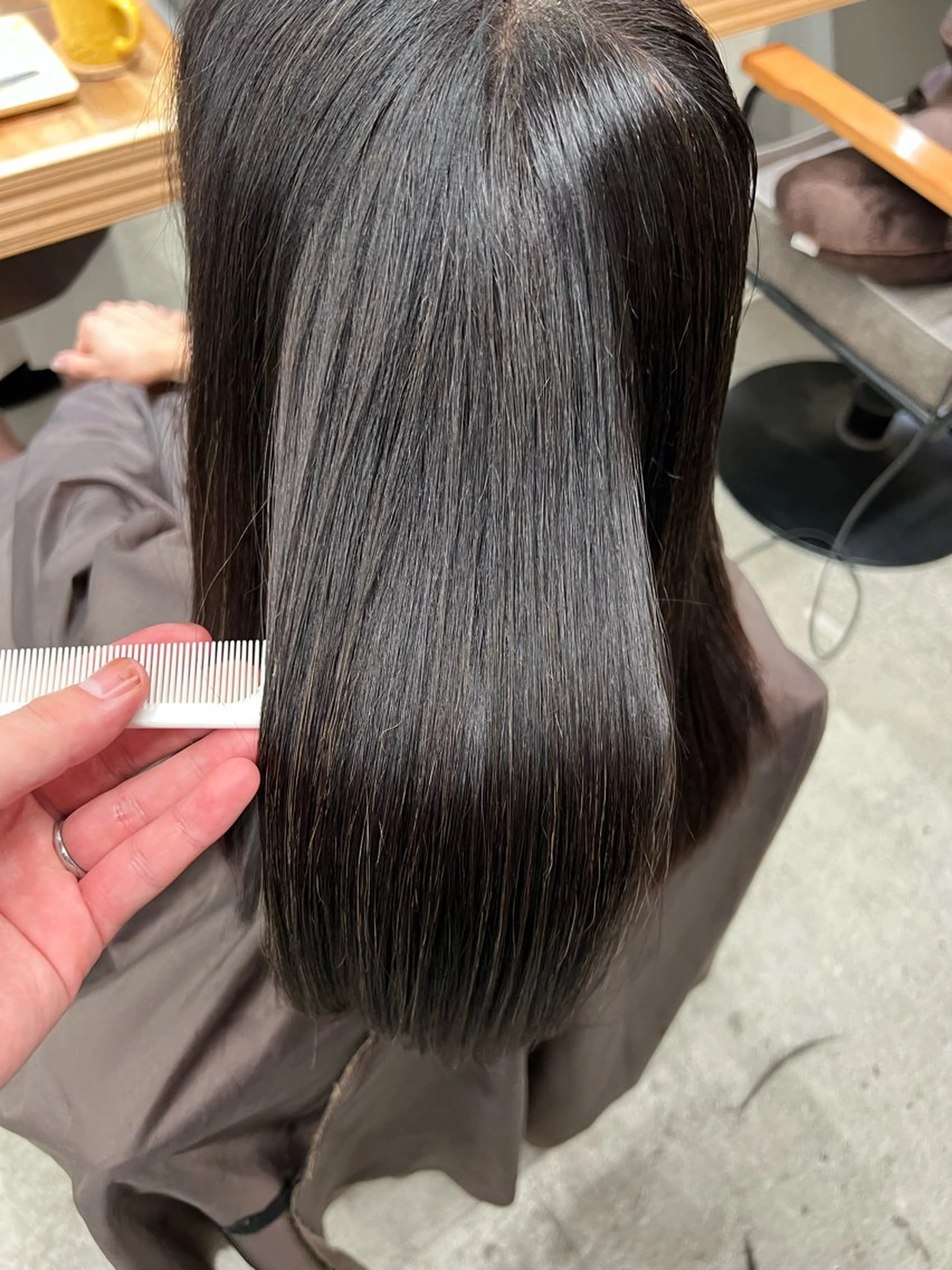 ロング カット ヘアカラー トリートメント 髪質改善 カラーJILLのヘアスタイル
