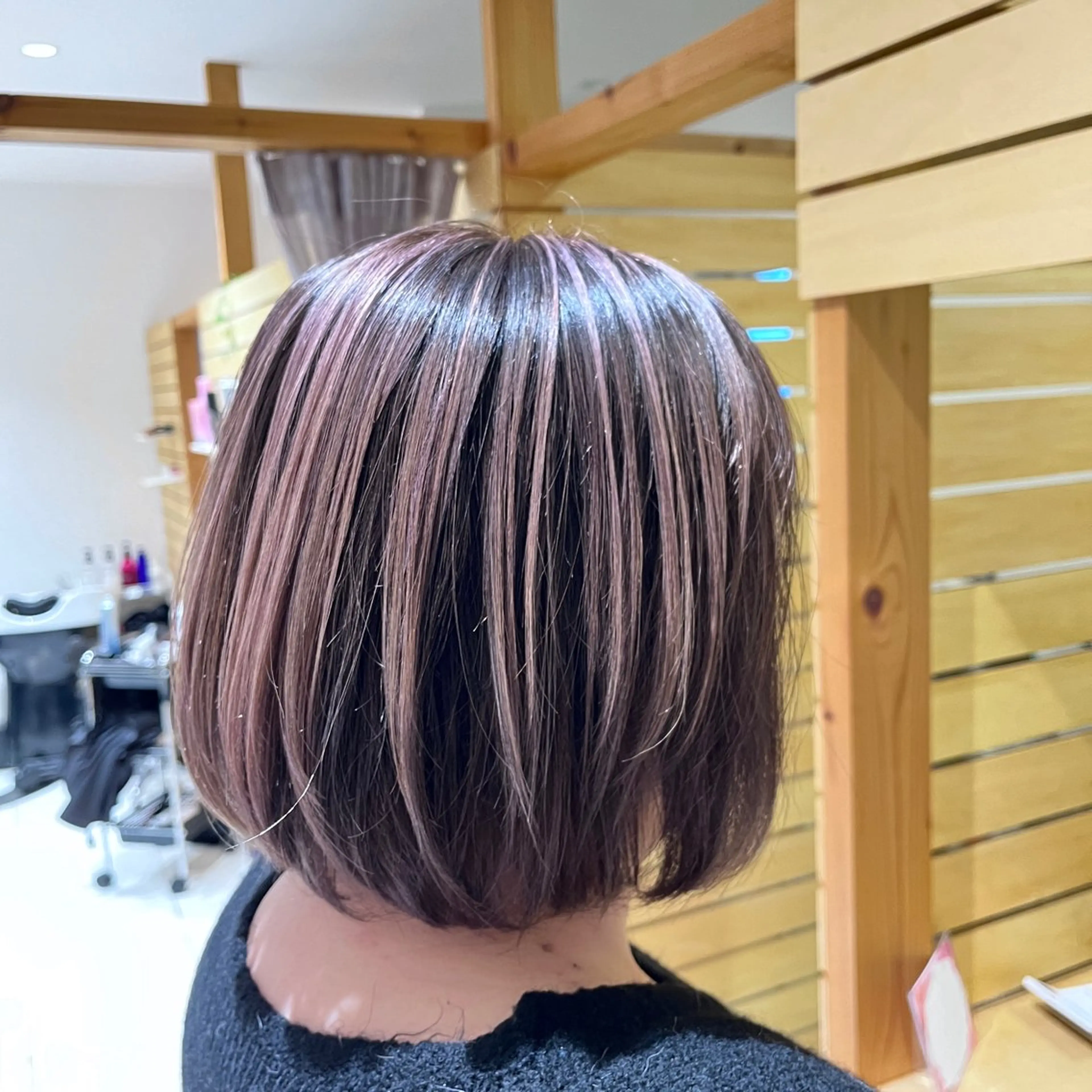 ショート カラー ブリーチ ✨髪質改善🎨 杉本賢人のヘアスタイル