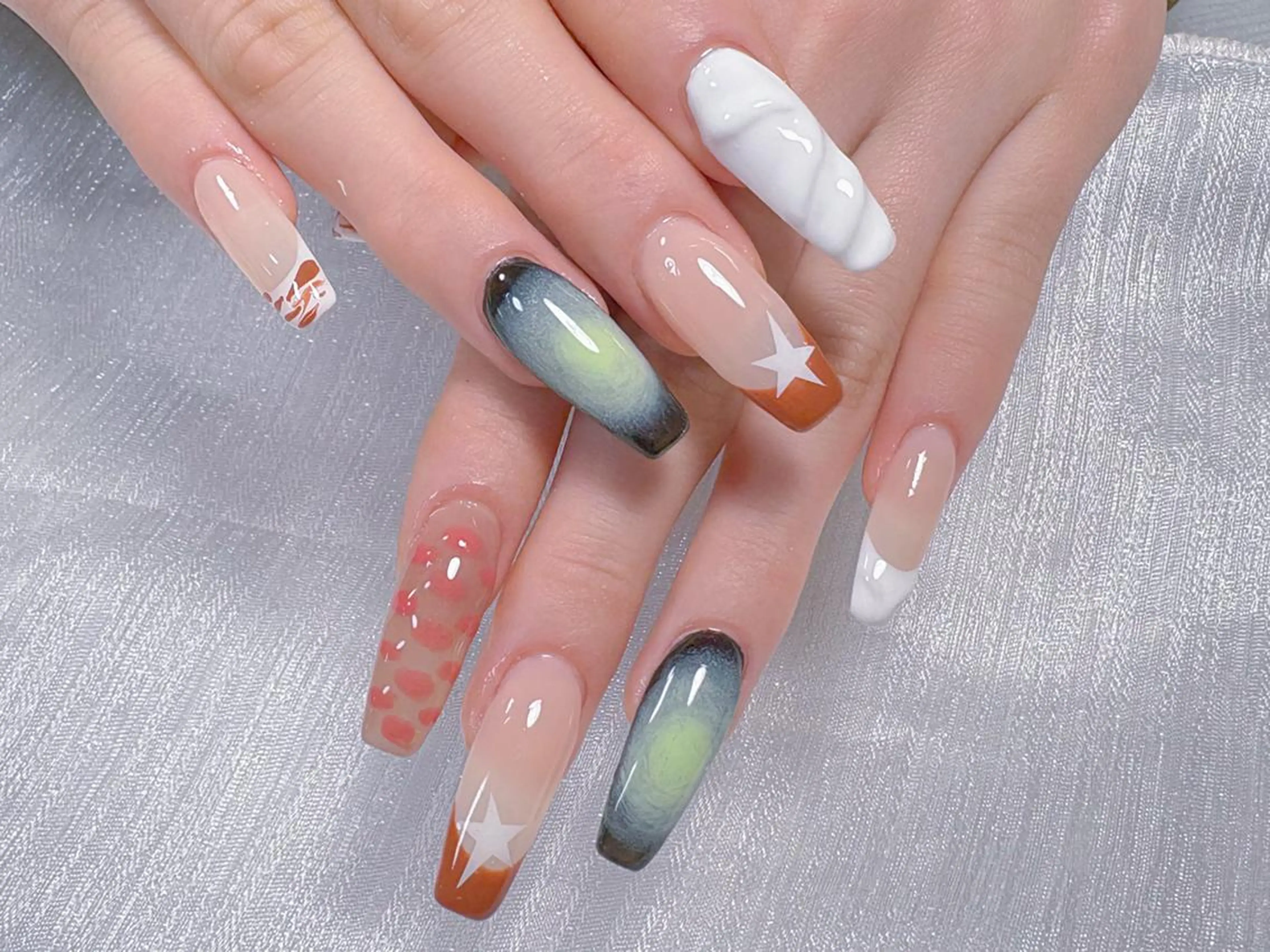 ネイル ハンドネイル Yoyo🧚♀️ Mina🧚♀️のネイルデザイン