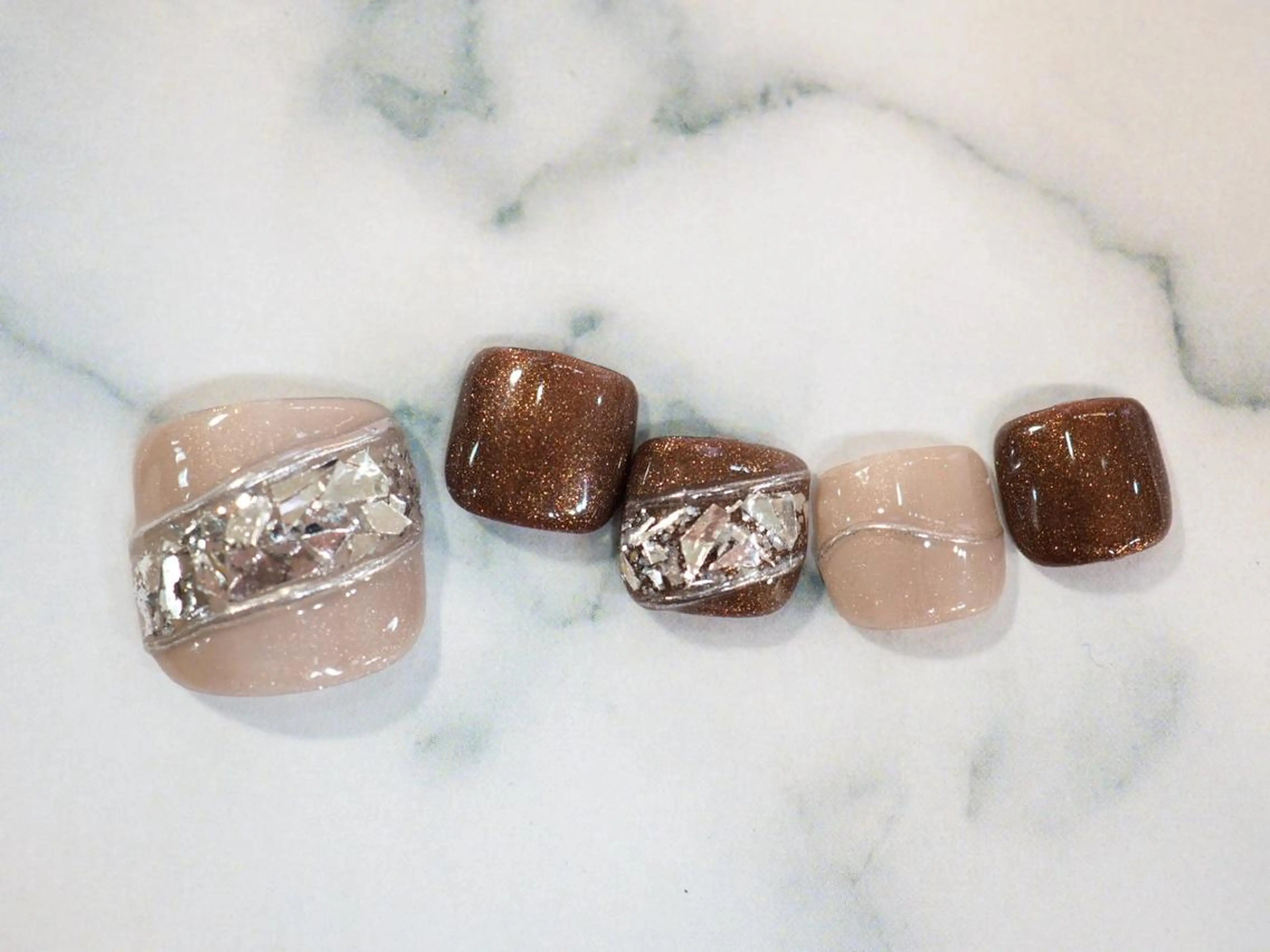 ネイル フットネイル トップネイリスト Ribbon立川店のネイルデザイン