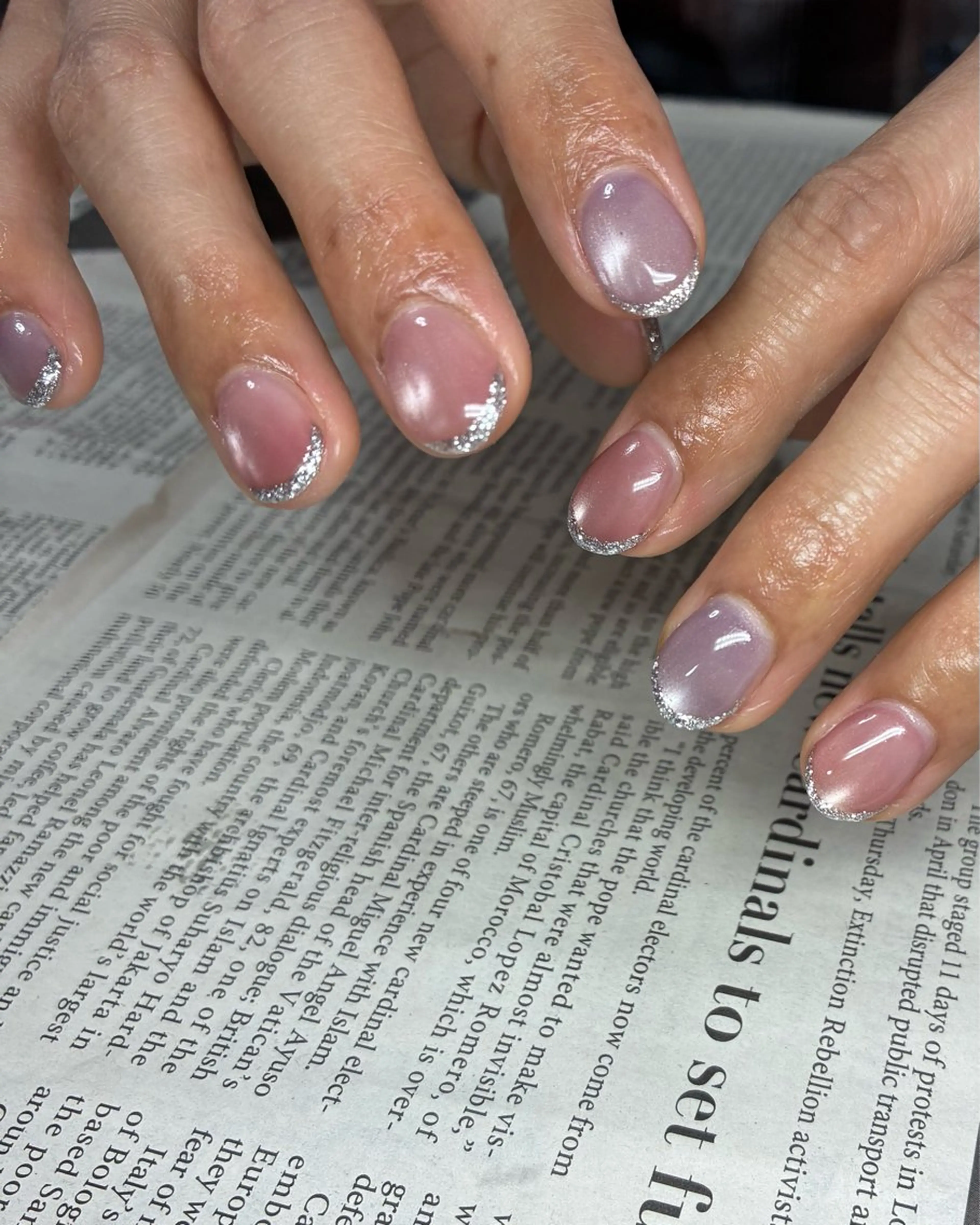 ネイル ラメ(グリッター) マグネットネイル シルバー shiki_nail 🪐のネイルデザイン