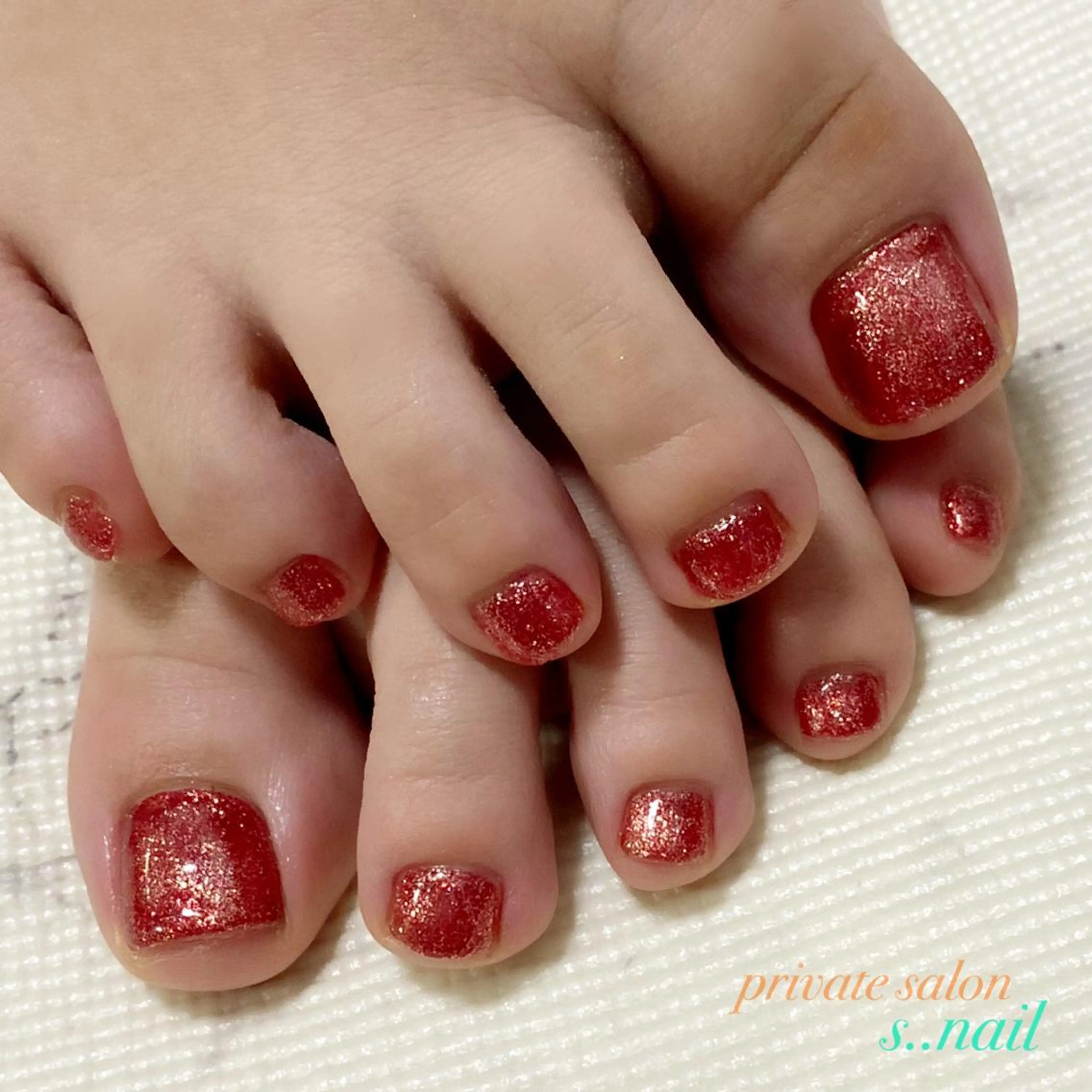 ネイル キラキラネイル ラメ(グリッター) ハンドネイル フットネイル s..nail / MORITAのネイルデザイン