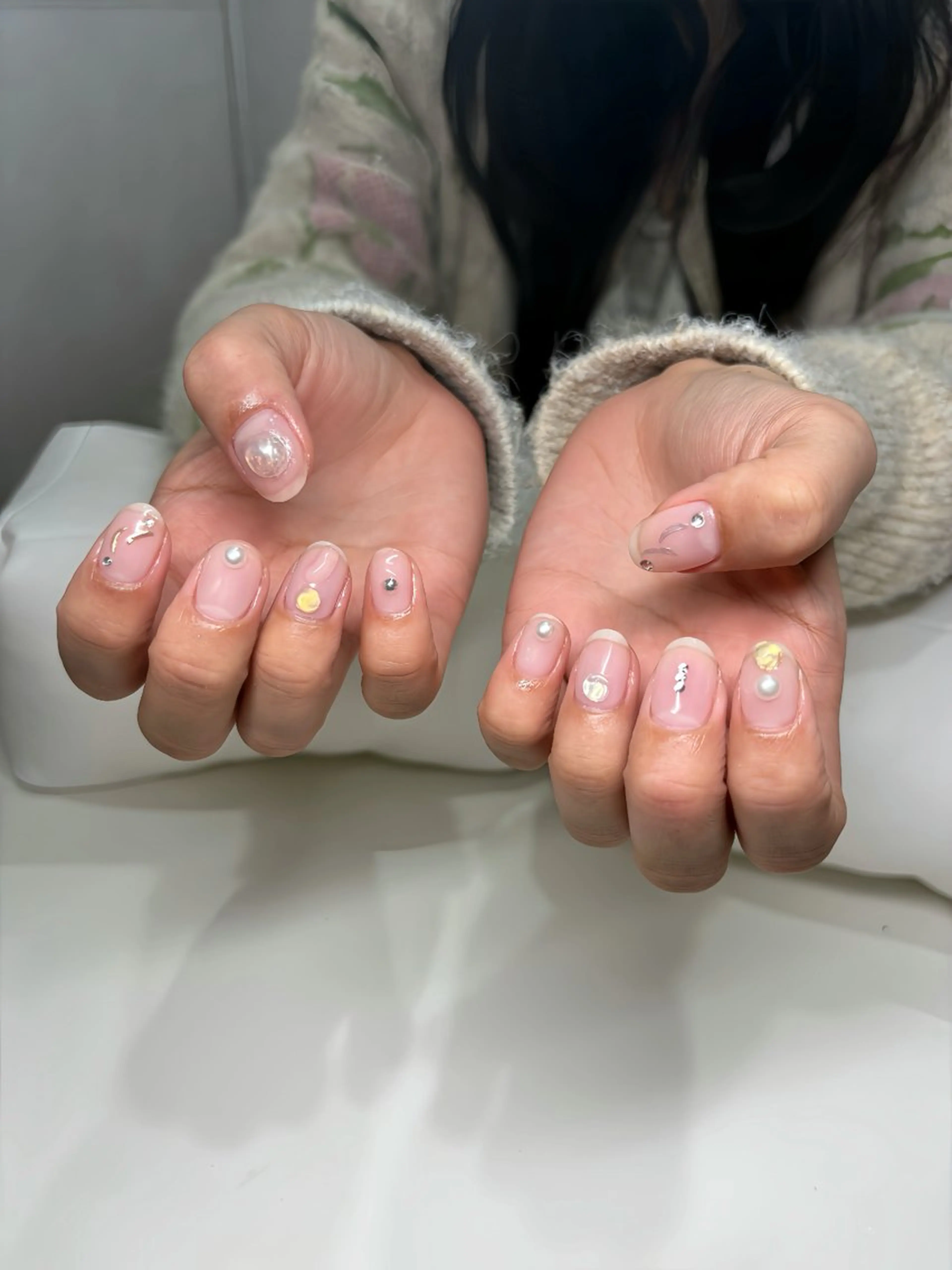 ネイル クリアネイル ミラーネイル ニュアンスネイル ネイルサロン /しあわせたいむ🌱のネイルデザイン