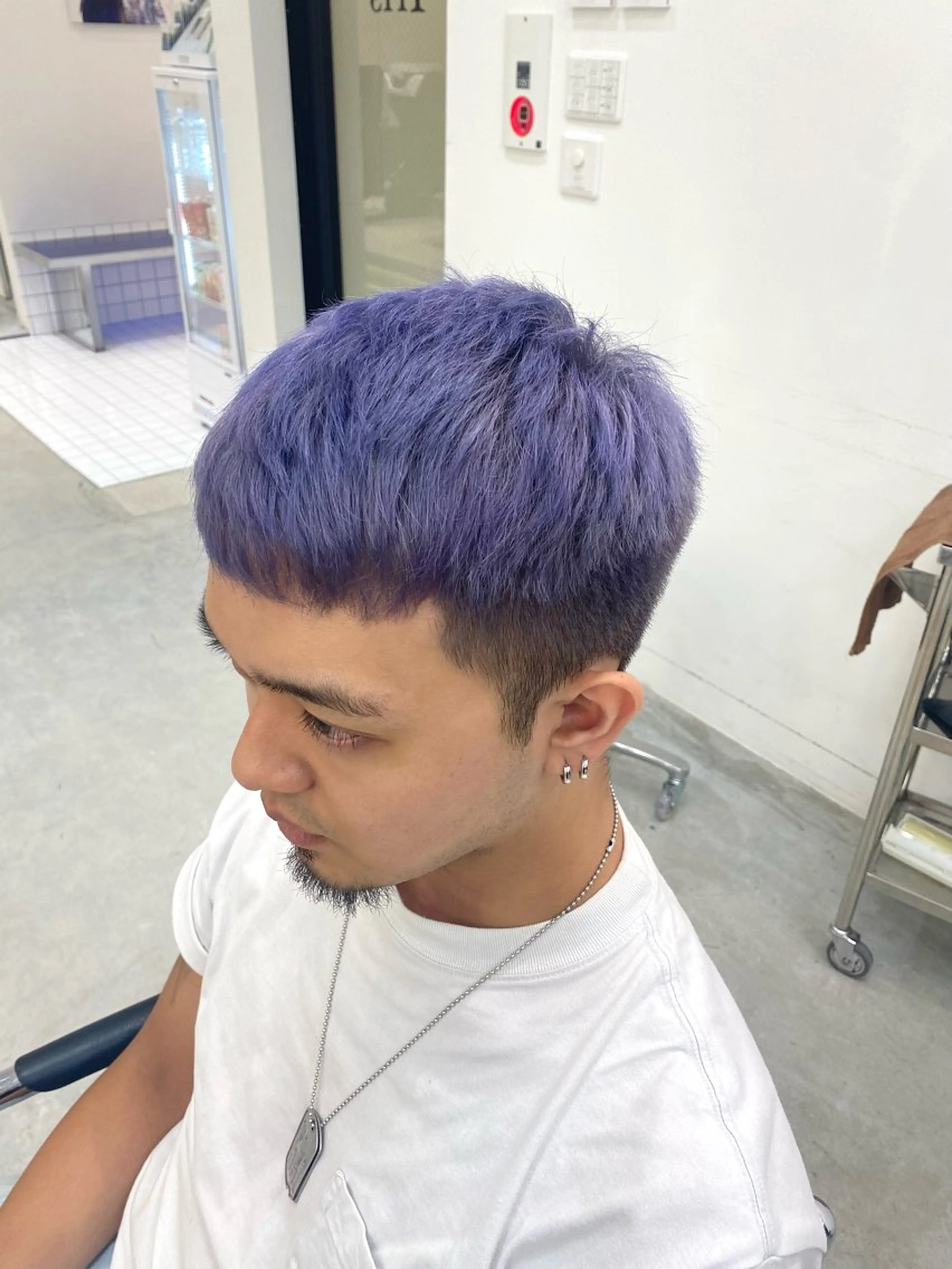 カラー ブルーカラー 漆崎 相美のヘアスタイル