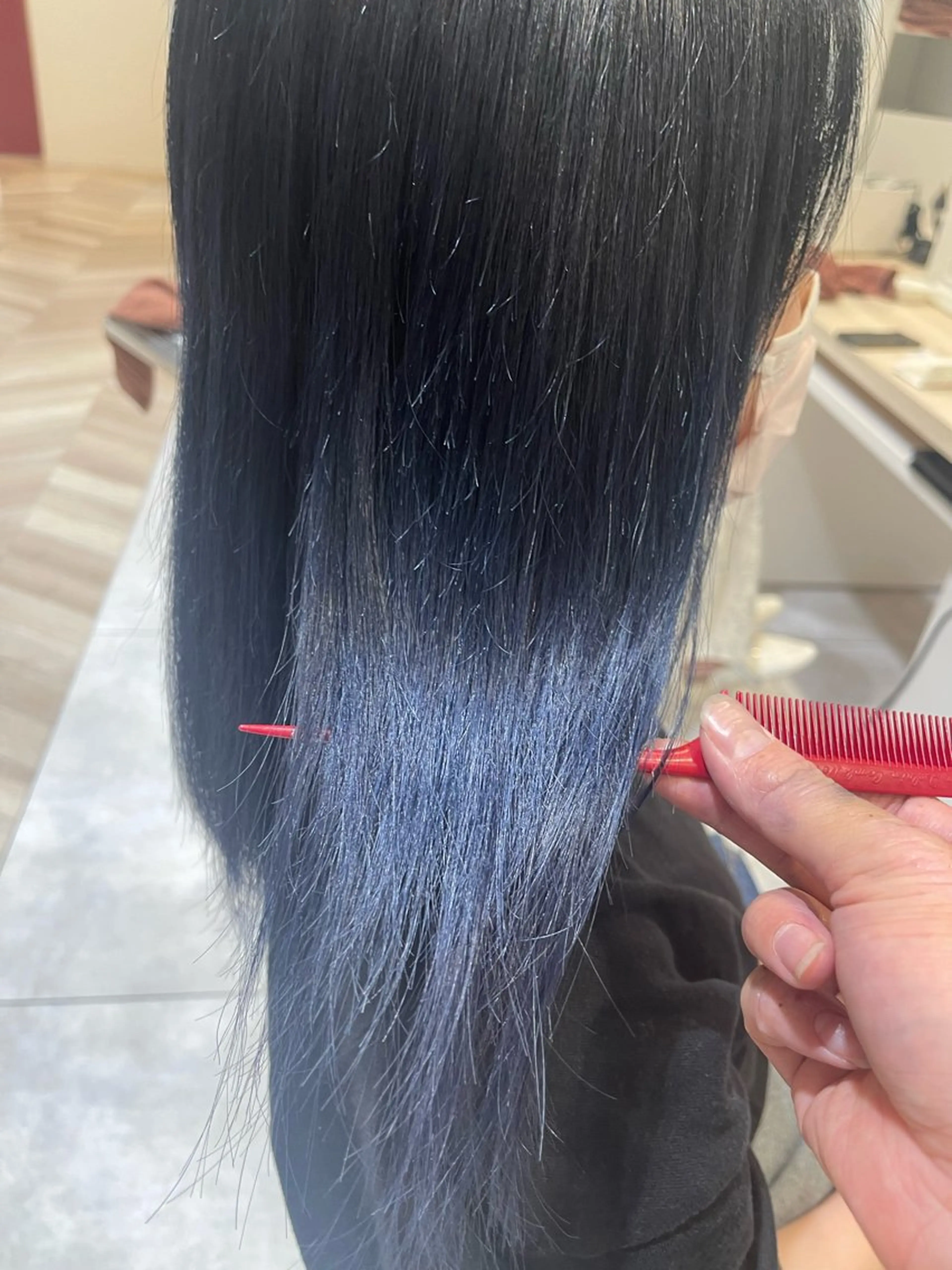 セミロング 《.Xian》ミサキ /艶髪/メンズパーマのヘアスタイル