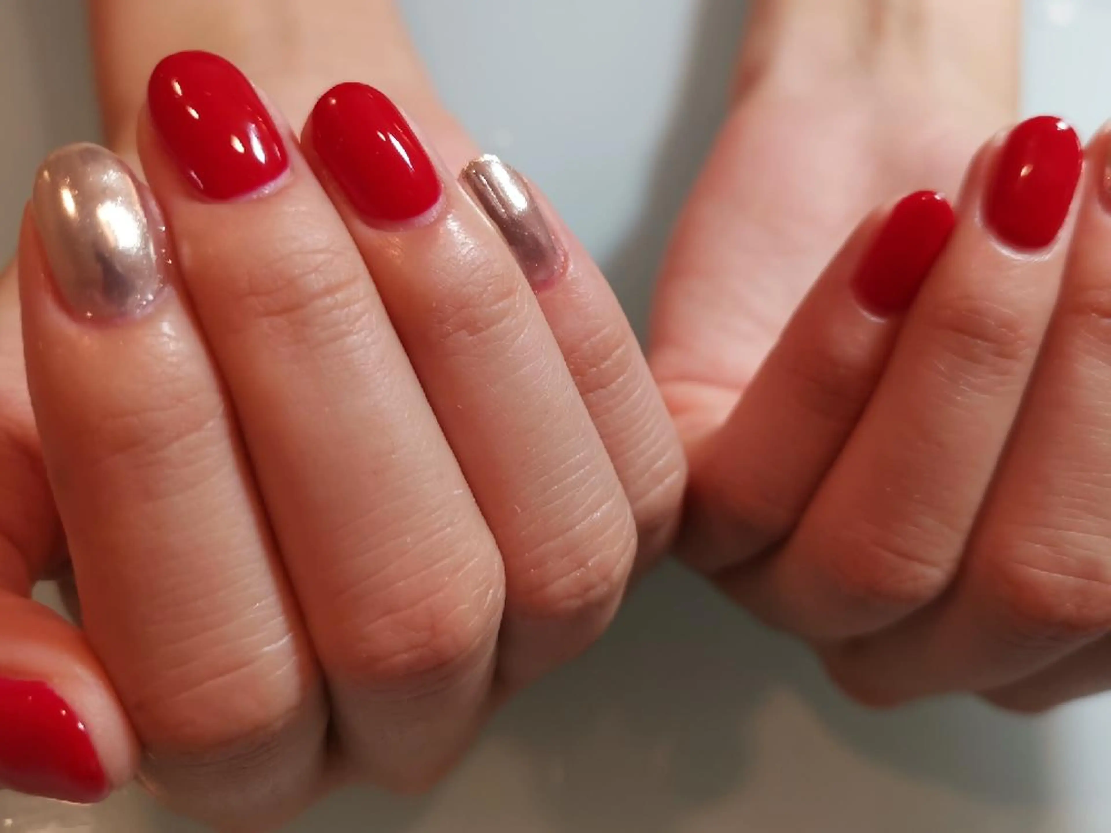 ネイル ミラーネイル 赤色 人気エリア💖完全個室【ルリエ】所属・ネイルサロン Lelienルリエのネイルデザイン