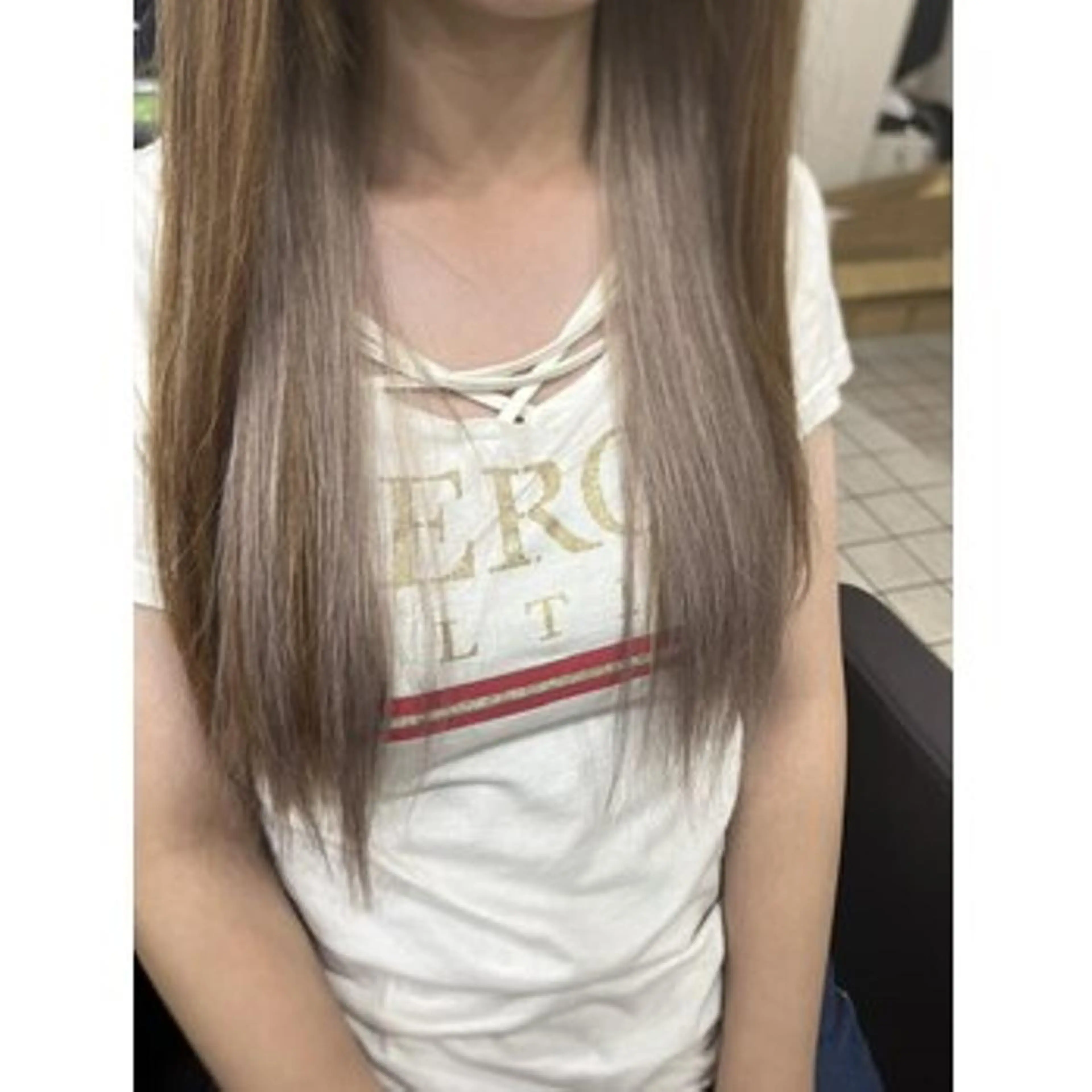 カラー ロング ヘアアレンジ エクステ LuciA\5900のヘアスタイル