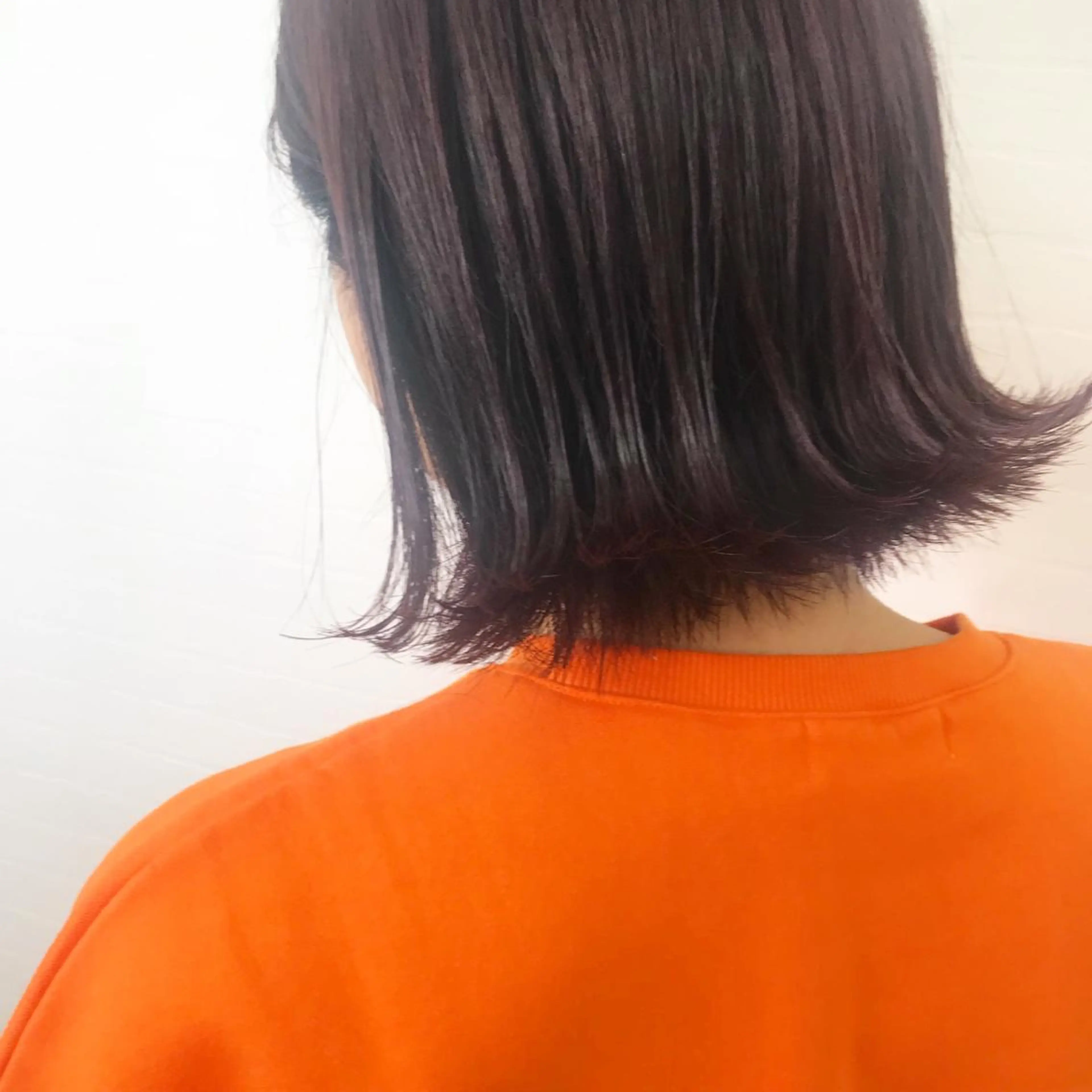 ミディアム カラー オリーブ/アッシュ やわらか透明感カラーのヘアスタイル