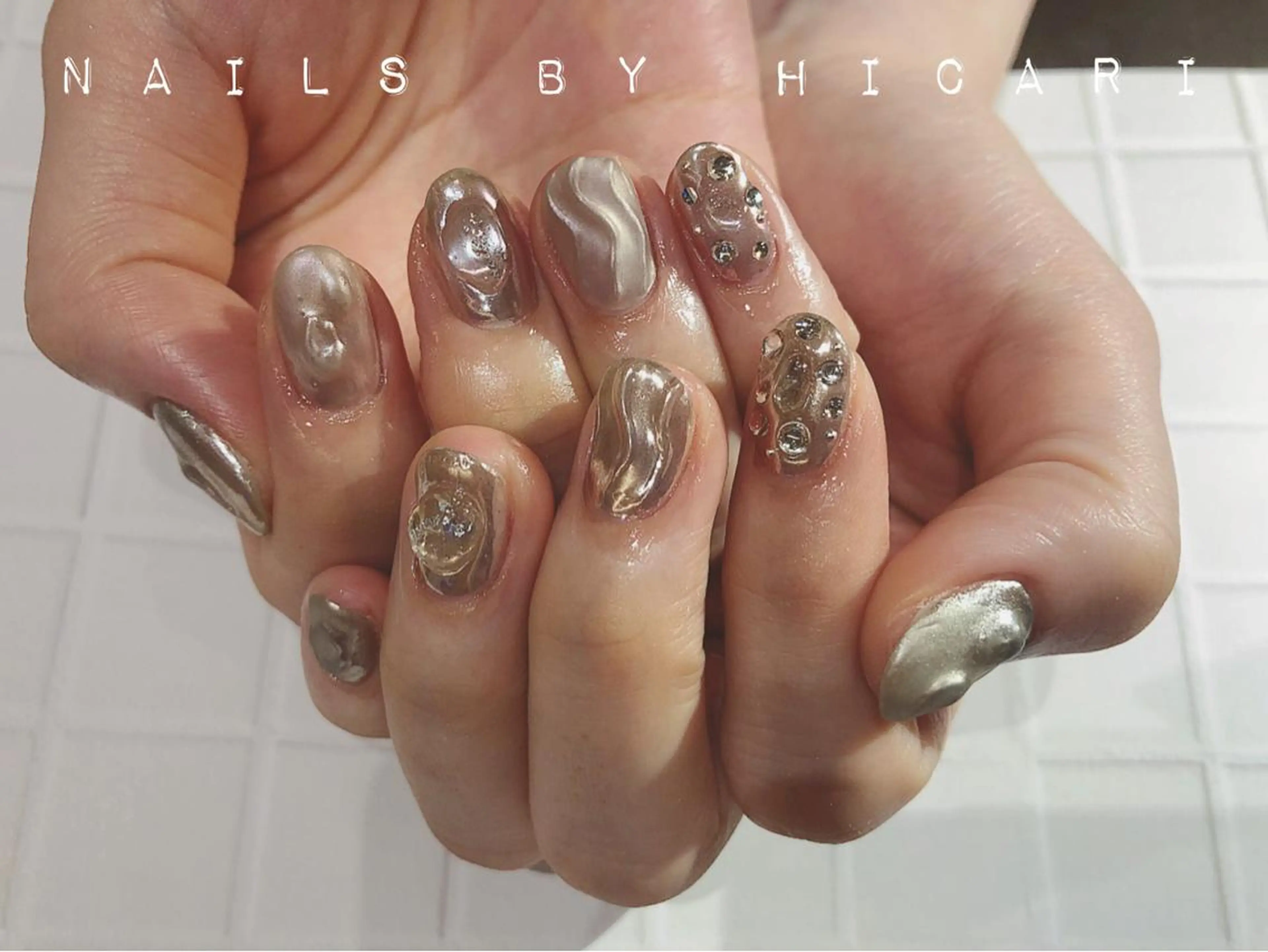 ショート カラー ネイル マツエク・マツパ illum hicariのネイルデザイン