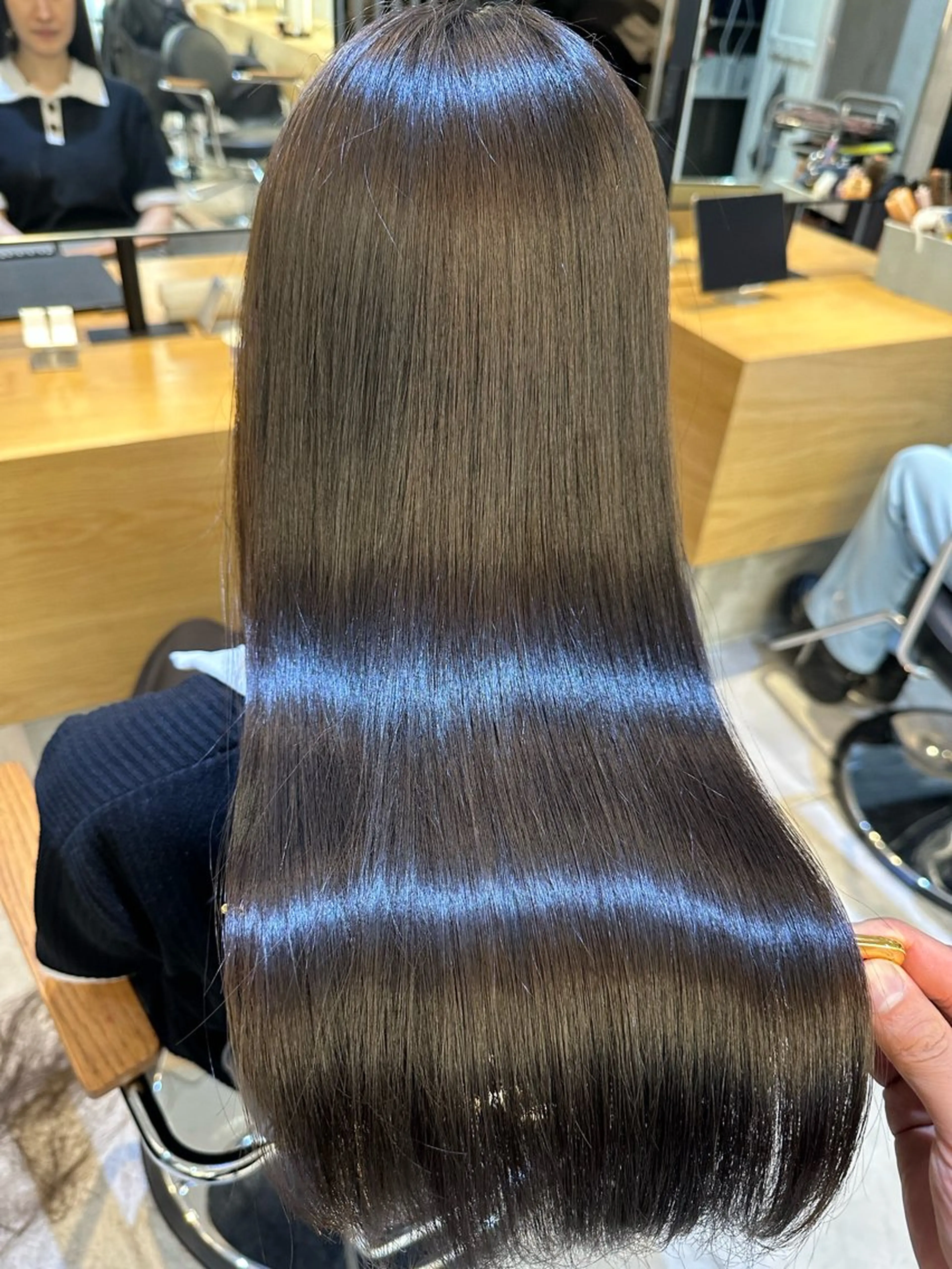 ミディアム 彼ウケ抜群🎀垢抜け 艶暗髪🪞一輝のヘアスタイル