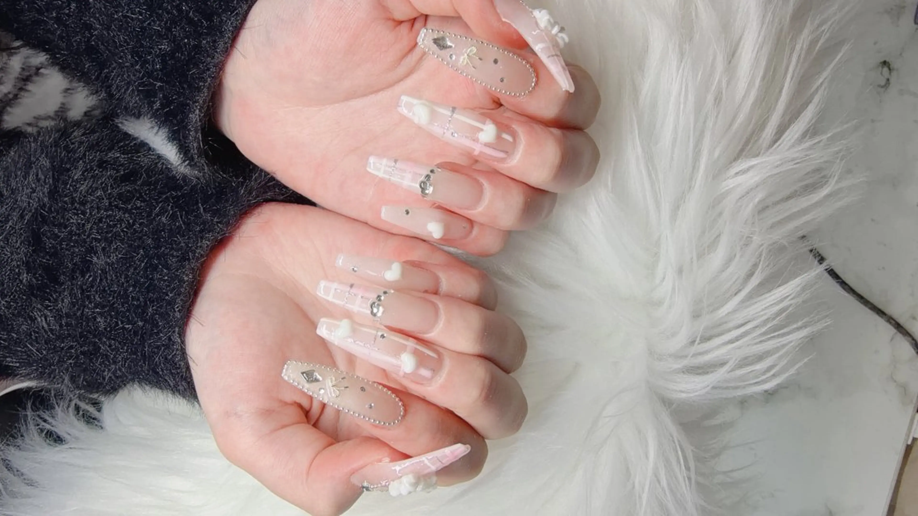 ネイル ハンドネイル Lee Nailsのネイルデザイン