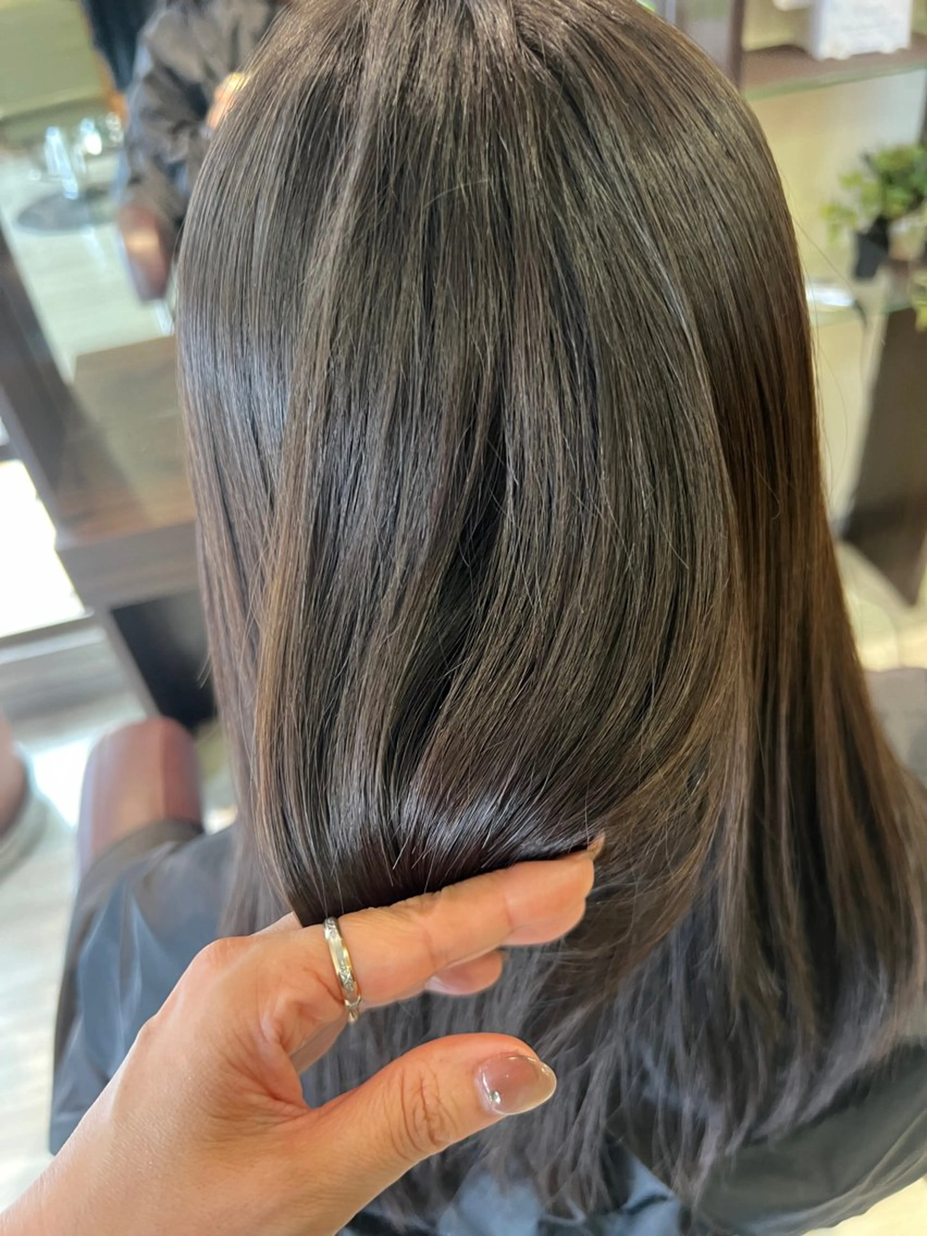 セミロング 【南草津】髪質改善 ヘナカラー&縮毛矯正のヘアスタイル