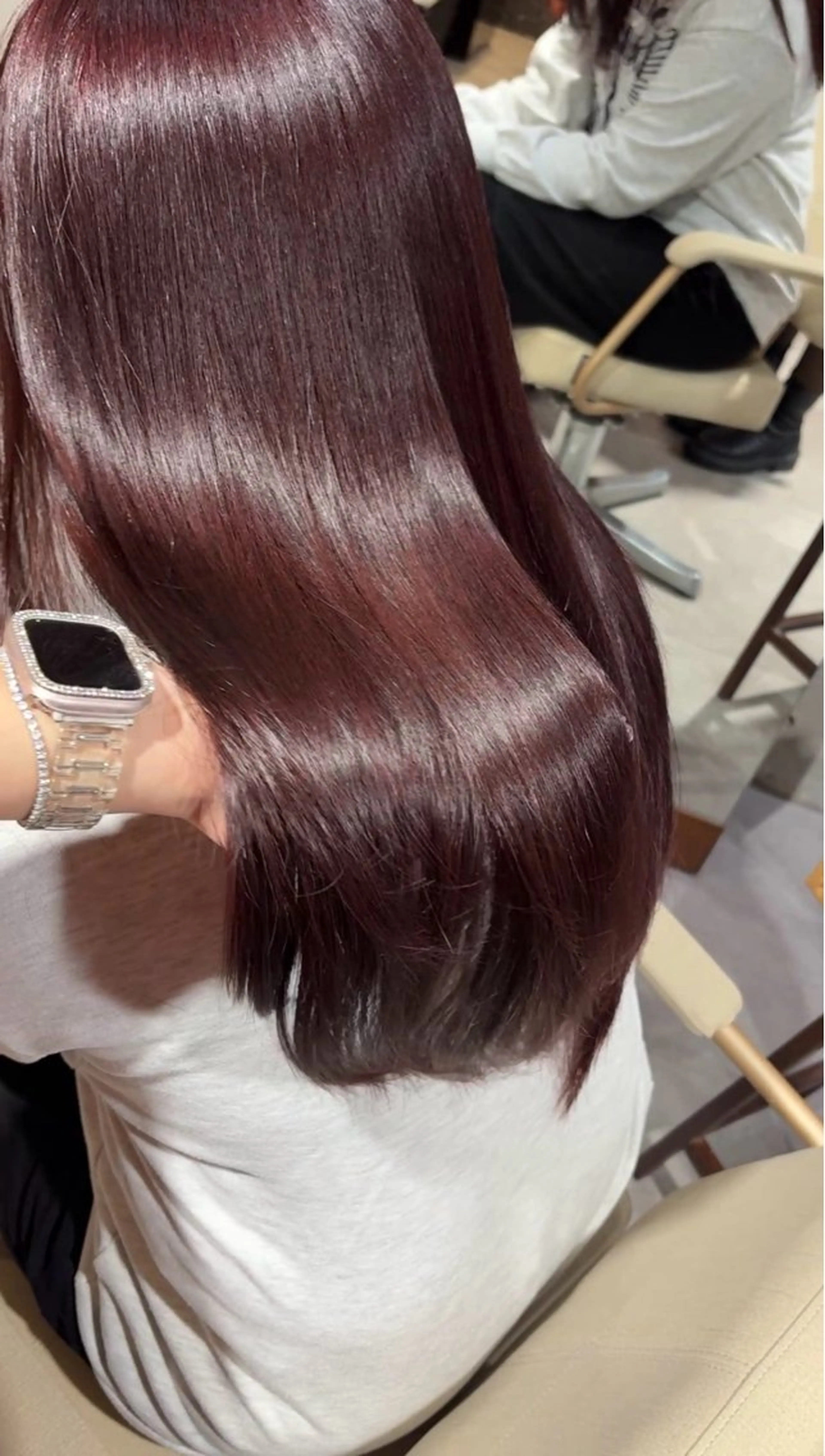 ロング ヘアカラー トリートメント 齋 花音のヘアスタイル
