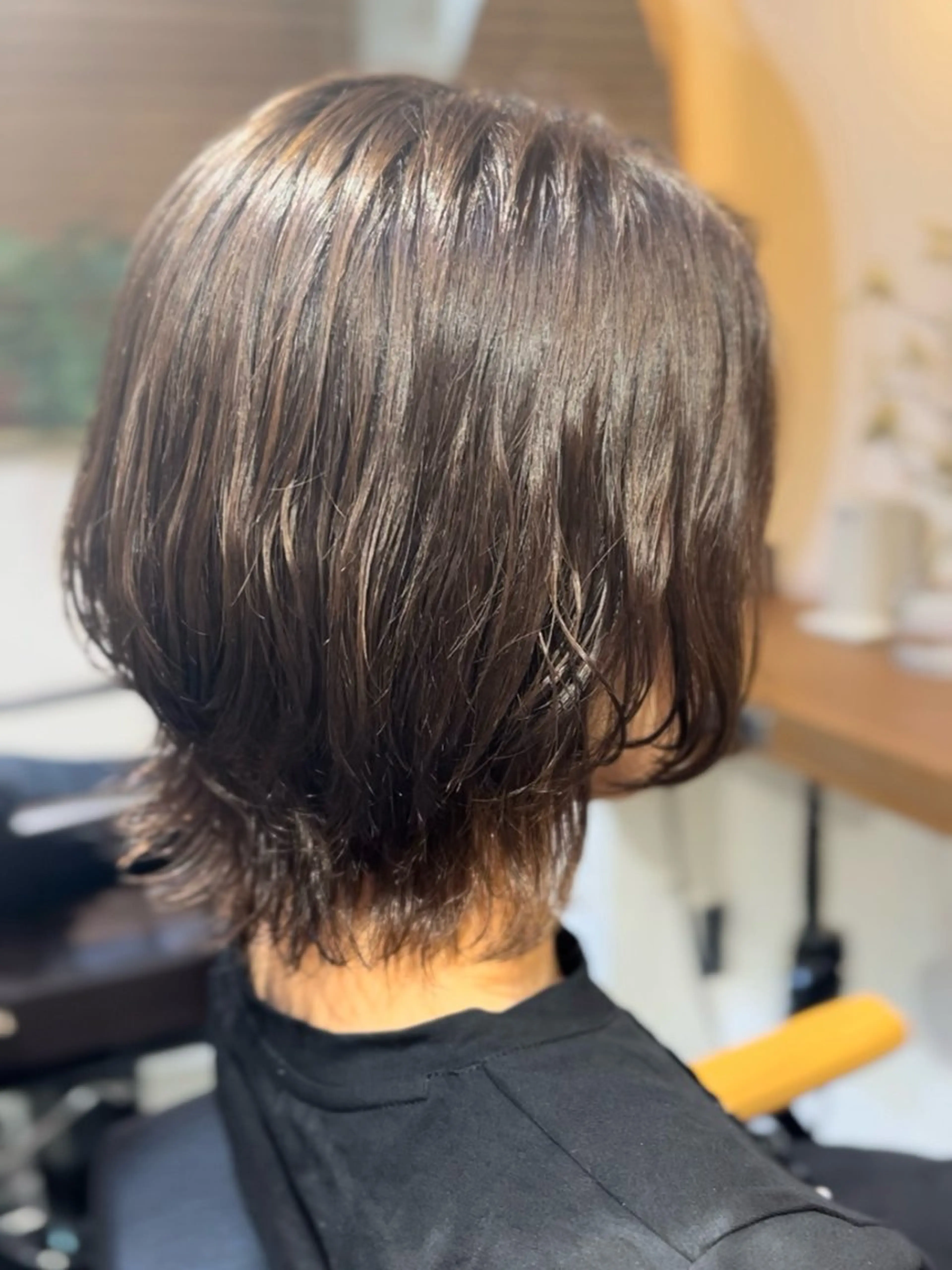 ショート くびれヘア ショートヘア 塩川ももこ/ 自然な縮毛矯正のヘアスタイル