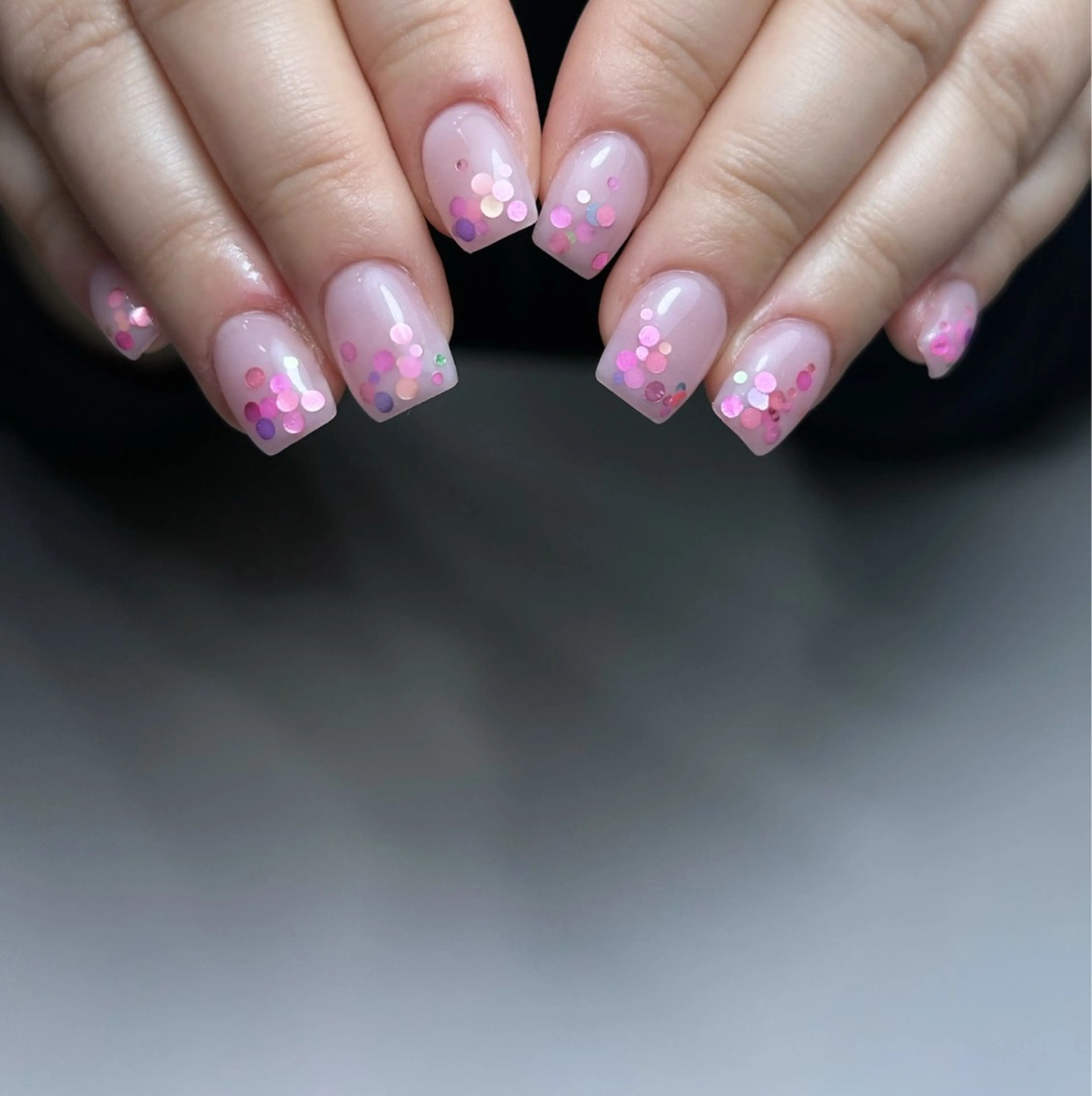 ネイル maison dari (ﾒｿﾞﾝ   ﾀﾞﾘ )所属・高橋 ユカのネイルデザイン