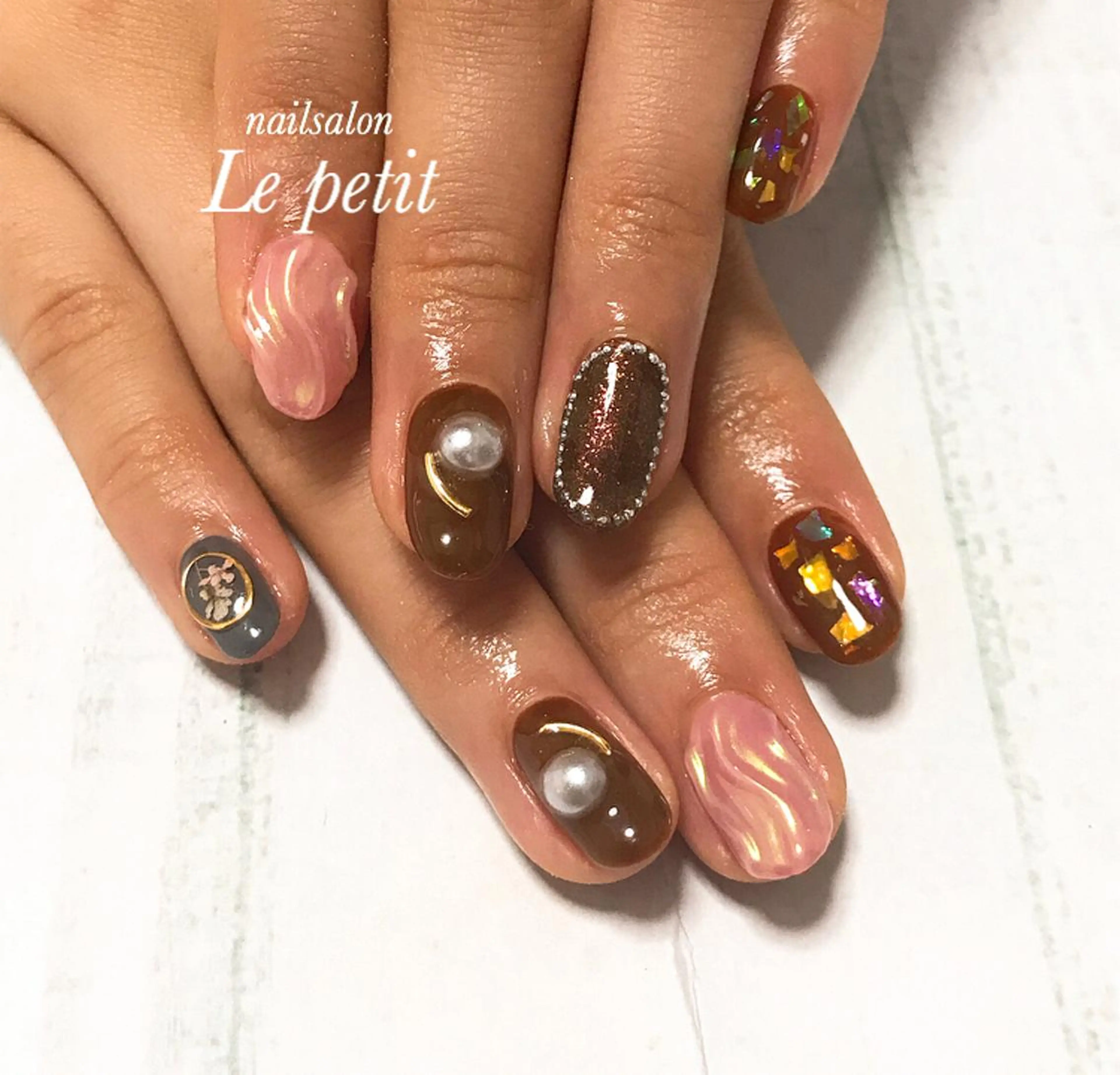 ネイル 石野 広佳のネイルデザイン