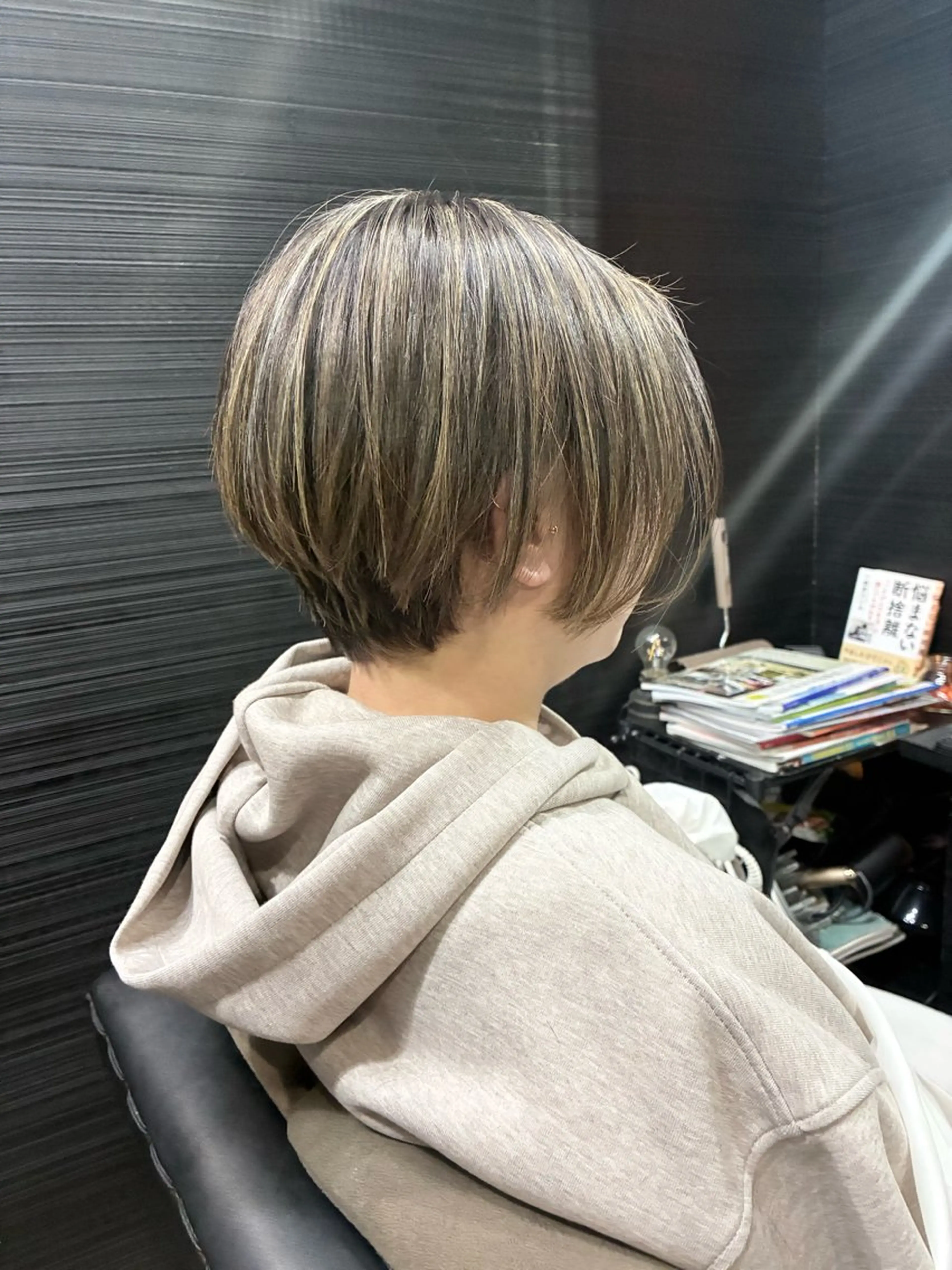 ショート カラー グラデーションカラー ハイライトカラー ボブ ハイライト カット ヘアカラー 山本 雅由のヘアスタイル