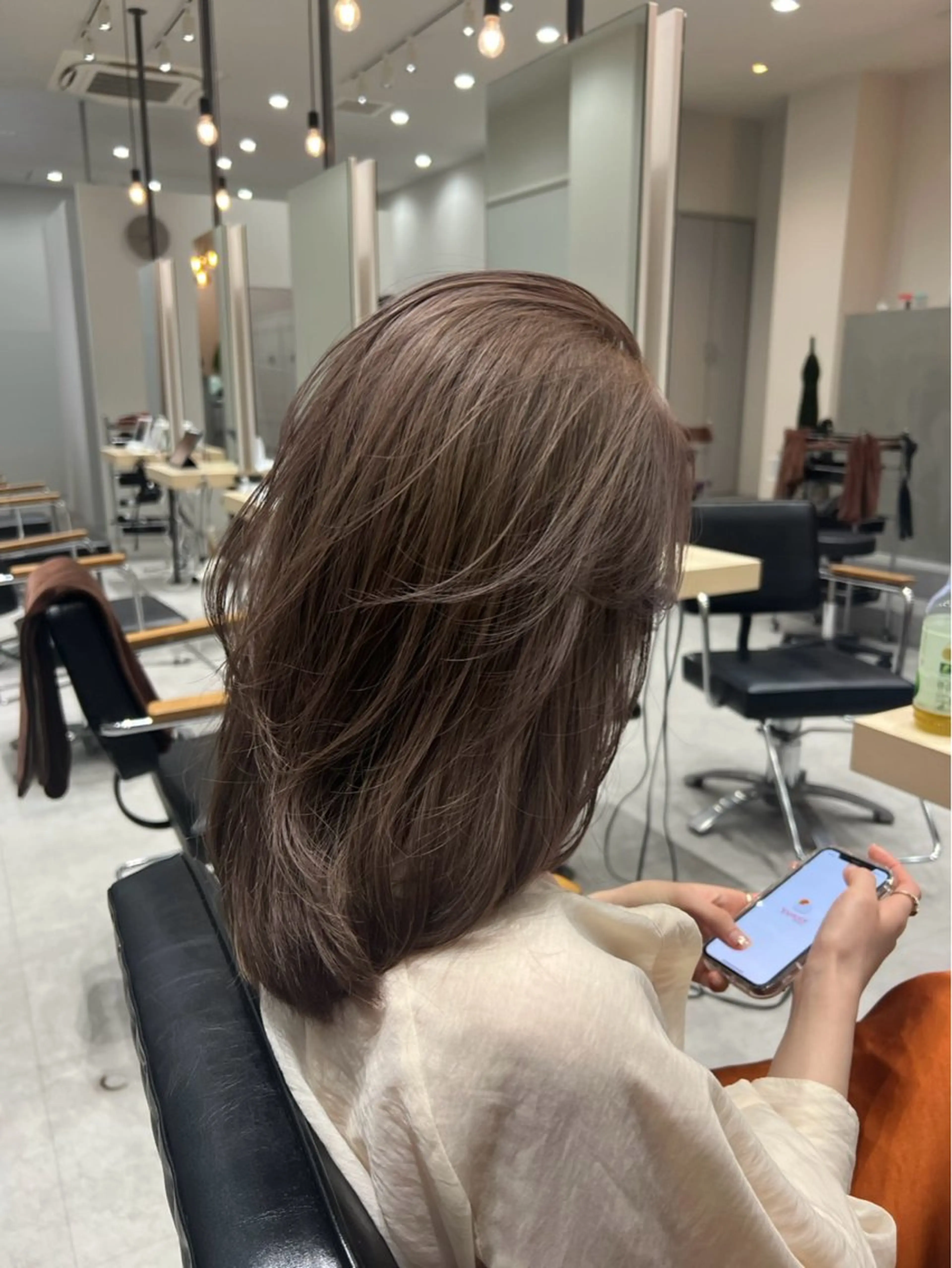 ロング 信山 怜生のヘアスタイル