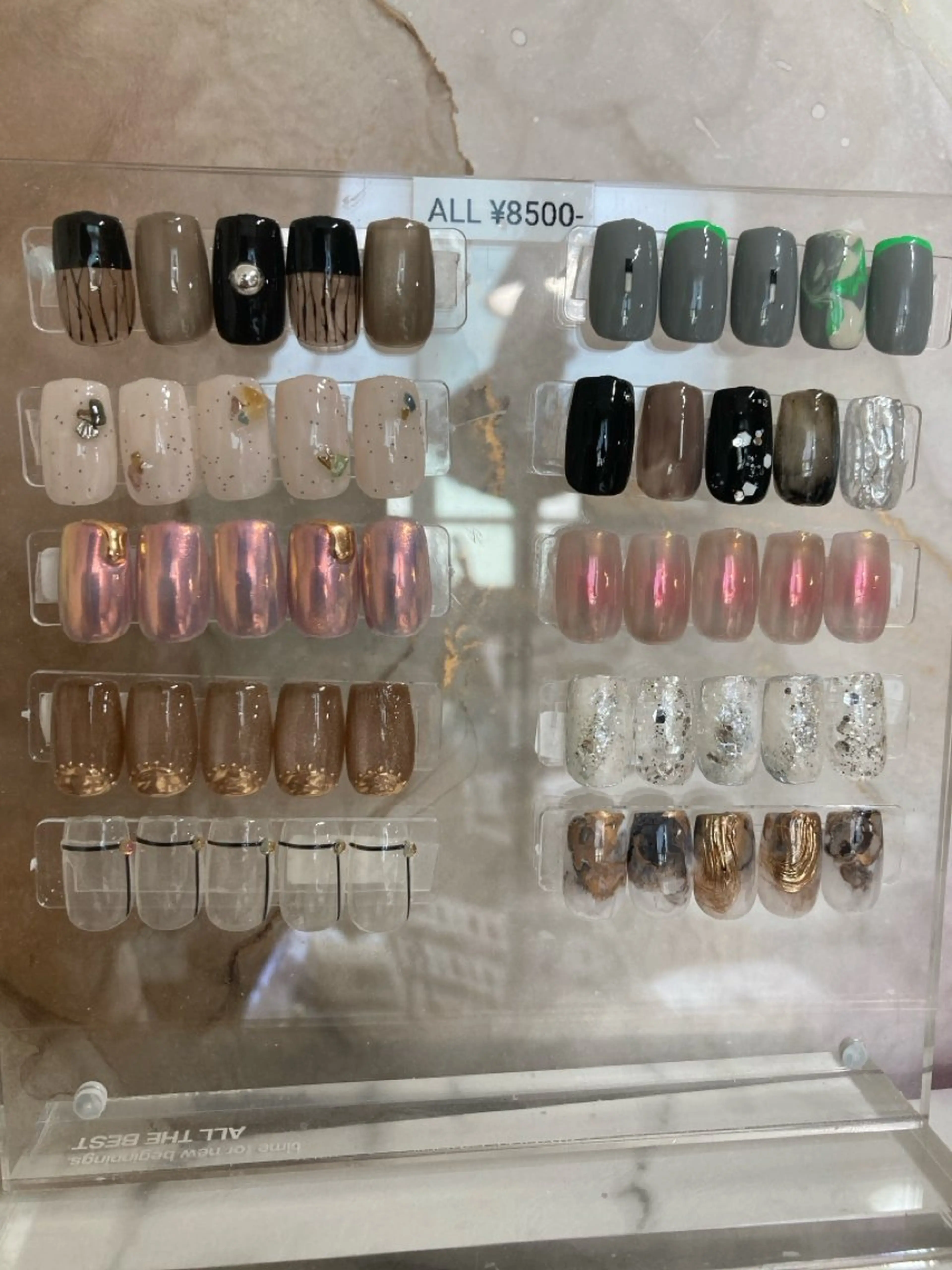 ネイル ハンドネイル Legit nail salonのネイルデザイン